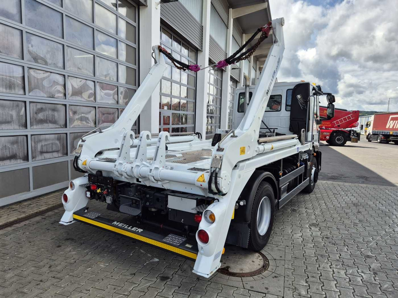 מזהיר Iveco Eurocargo ML160E32/P Meiller AK 10. T Funk AHK: תמונה 9 מזהיר Iveco Eurocargo ML160E32/P Meiller AK 10. T Funk AHK: תמונה 9