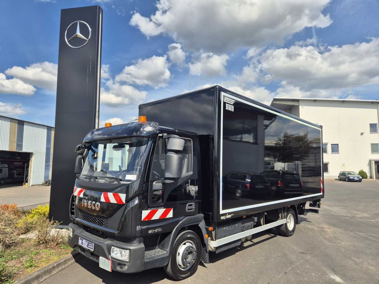 Iveco Eurocargo ML80E21/P LBW Bär 1.500kg 2x AHK - כלי רכב מסחרי עם תיבה: תמונה 1 Iveco Eurocargo ML80E21/P LBW Bär 1.500kg 2x AHK - כלי רכב מסחרי עם תיבה: תמונה 1