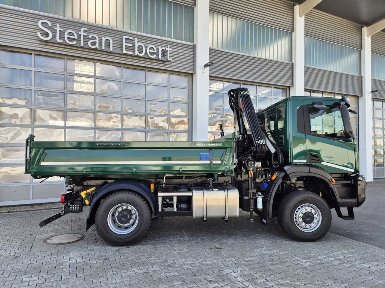Iveco T-Way AD190T36W/P 4x4 HIAB X-HIDUO 118E-3 Funk - מזהיר, משאית מנוף: תמונה 5 Iveco T-Way AD190T36W/P 4x4 HIAB X-HIDUO 118E-3 Funk - מזהיר, משאית מנוף: תמונה 5
