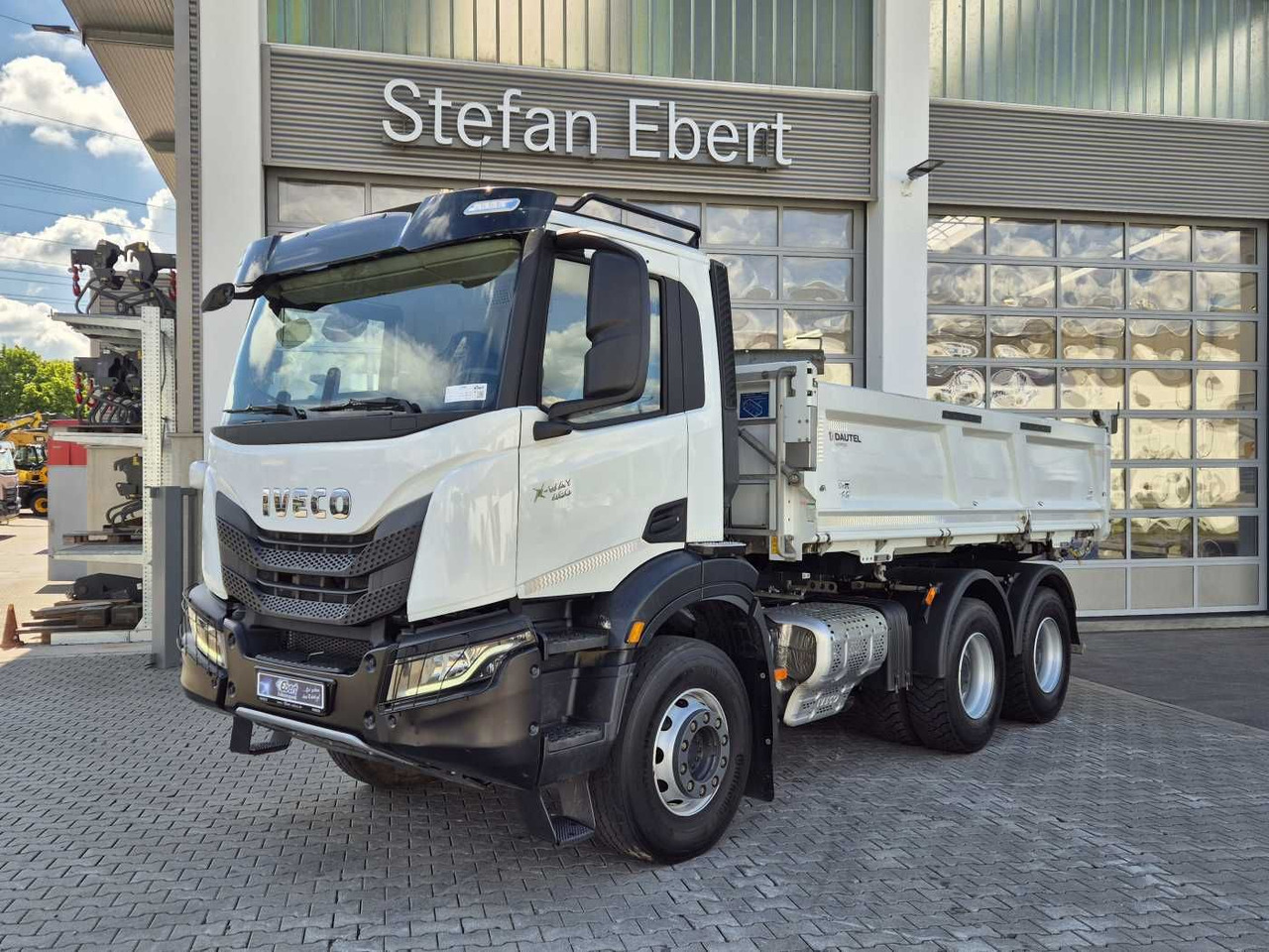Iveco X-Way AD300X48Z HR 6x4 Intarder Bordmatic Kamera - מזהיר: תמונה 2 Iveco X-Way AD300X48Z HR 6x4 Intarder Bordmatic Kamera - מזהיר: תמונה 2