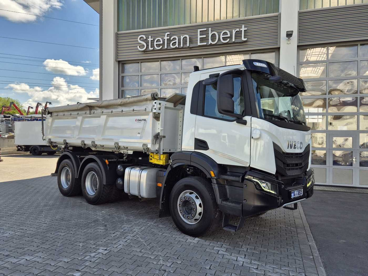 Iveco X-Way AD300X48Z HR 6x4 Intarder Bordmatic Kamera - מזהיר: תמונה 3 Iveco X-Way AD300X48Z HR 6x4 Intarder Bordmatic Kamera - מזהיר: תמונה 3