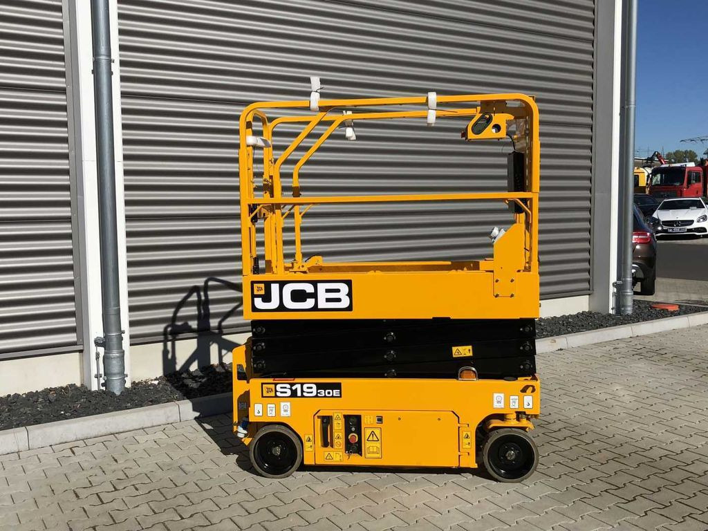 JCB S1930E Scherenbühne // 7,8m Arbeitshöhe - מעלית מספריים: תמונה 2 JCB S1930E Scherenbühne // 7,8m Arbeitshöhe - מעלית מספריים: תמונה 2