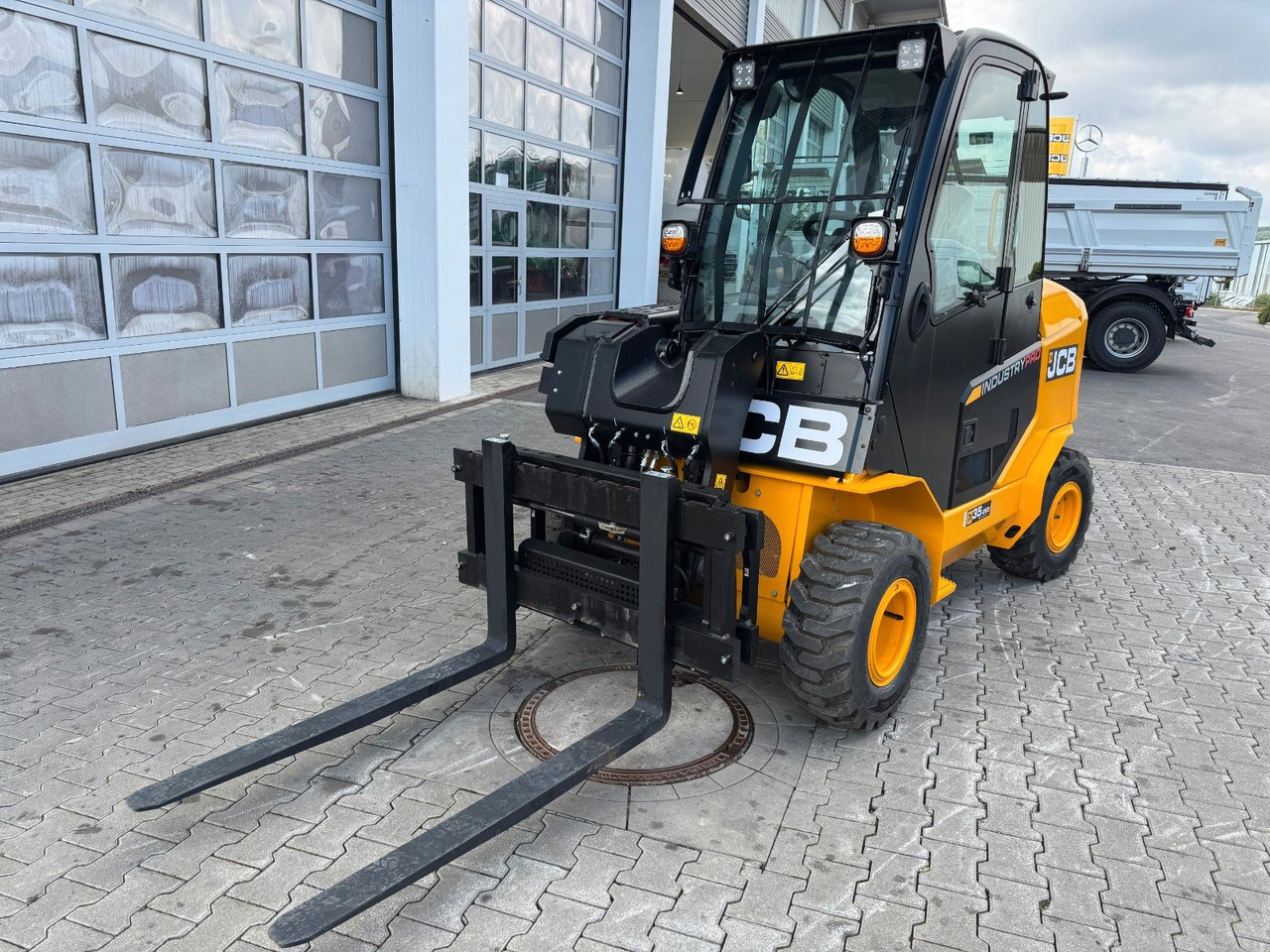 JCB TLT 35-26D 4WD Teletruck / NEU 2025 / SS - מפעיל טלסקופי: תמונה 4 JCB TLT 35-26D 4WD Teletruck / NEU 2025 / SS - מפעיל טלסקופי: תמונה 4