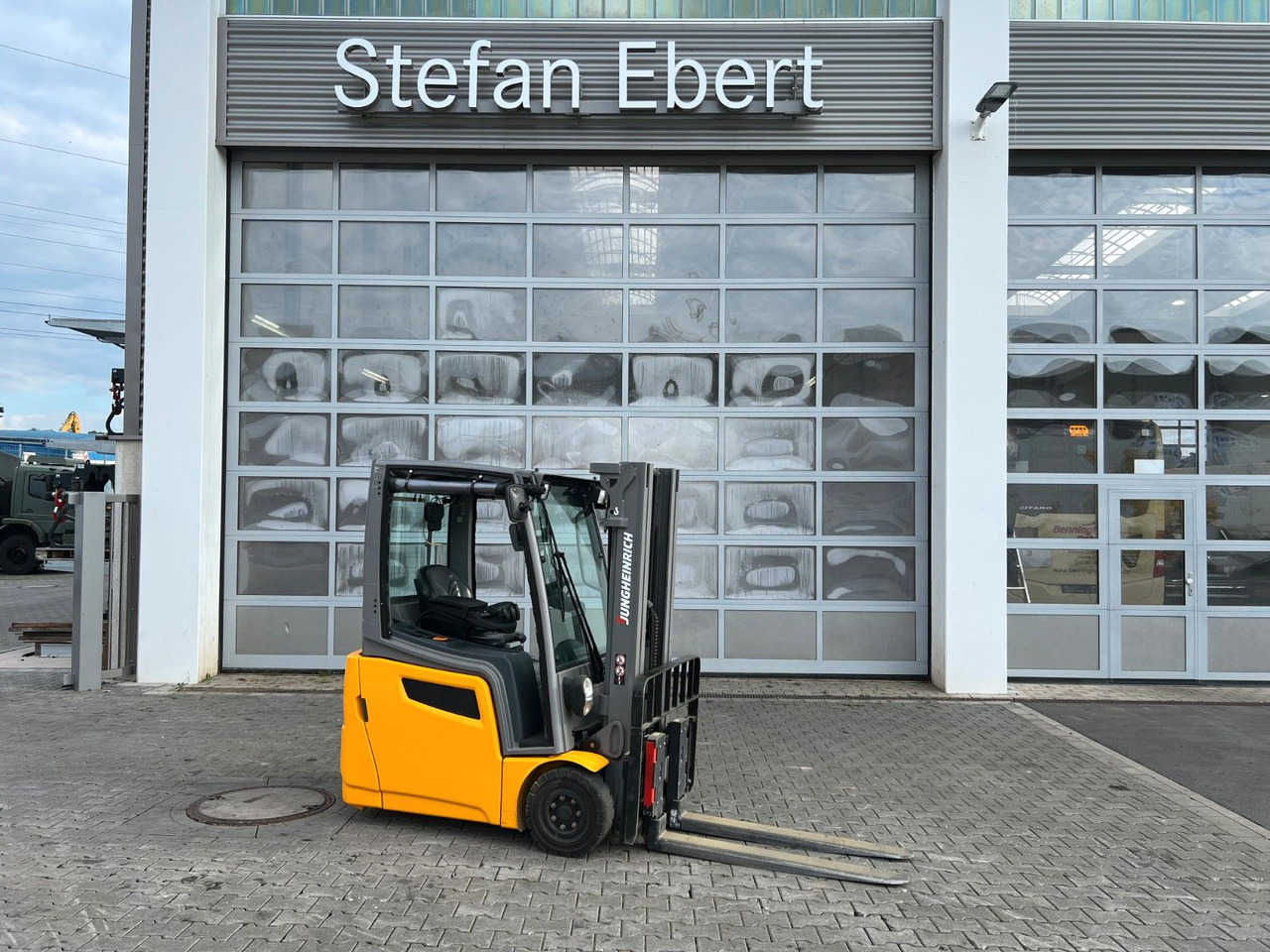 Jungheinrich EFG 215 / Triplex: 4.25m! / SS / 1.573h / 2024 - מלגזה חשמלית: תמונה 1 Jungheinrich EFG 215 / Triplex: 4.25m! / SS / 1.573h / 2024 - מלגזה חשמלית: תמונה 1
