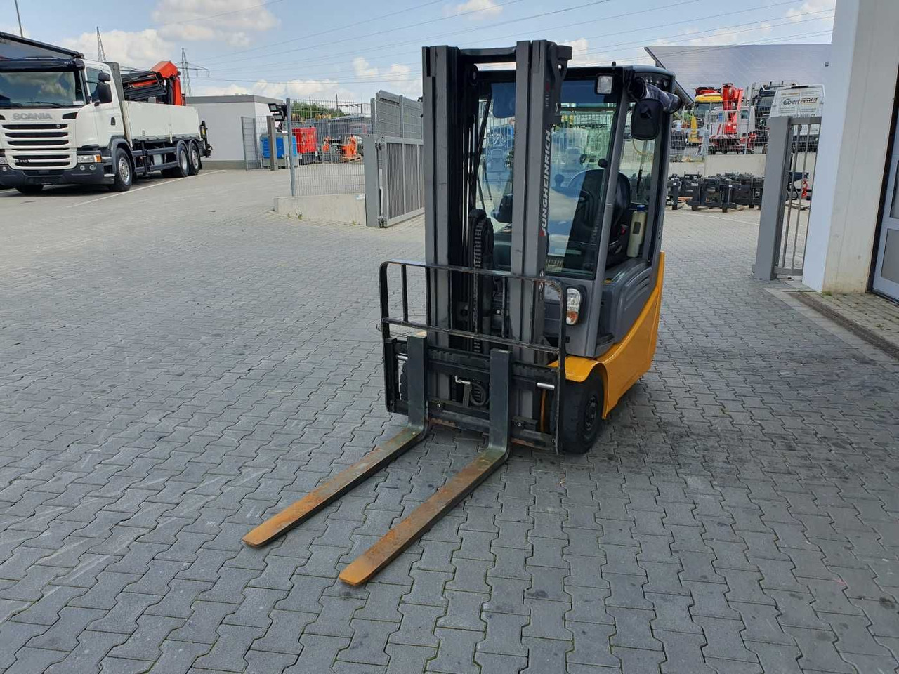 מלגזה חשמלית Jungheinrich EFG 215 / Triplex: 4.25m! / SS / nur 2.184h!: תמונה 8