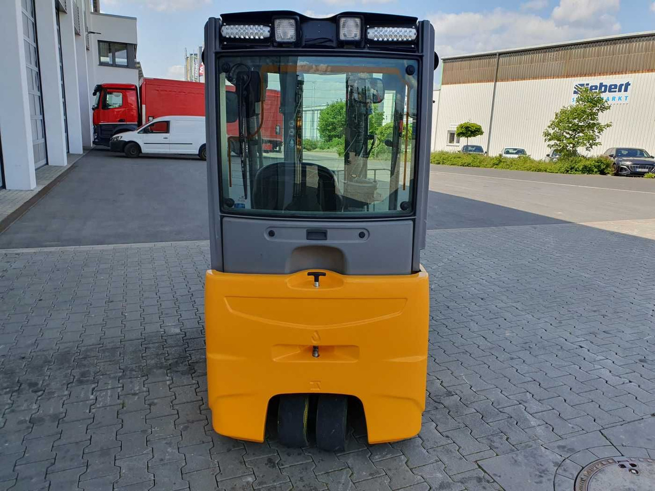 Jungheinrich EFG 215 / Triplex: 4.25m! / SS / nur 3.488h! - מלגזה חשמלית: תמונה 5 Jungheinrich EFG 215 / Triplex: 4.25m! / SS / nur 3.488h! - מלגזה חשמלית: תמונה 5