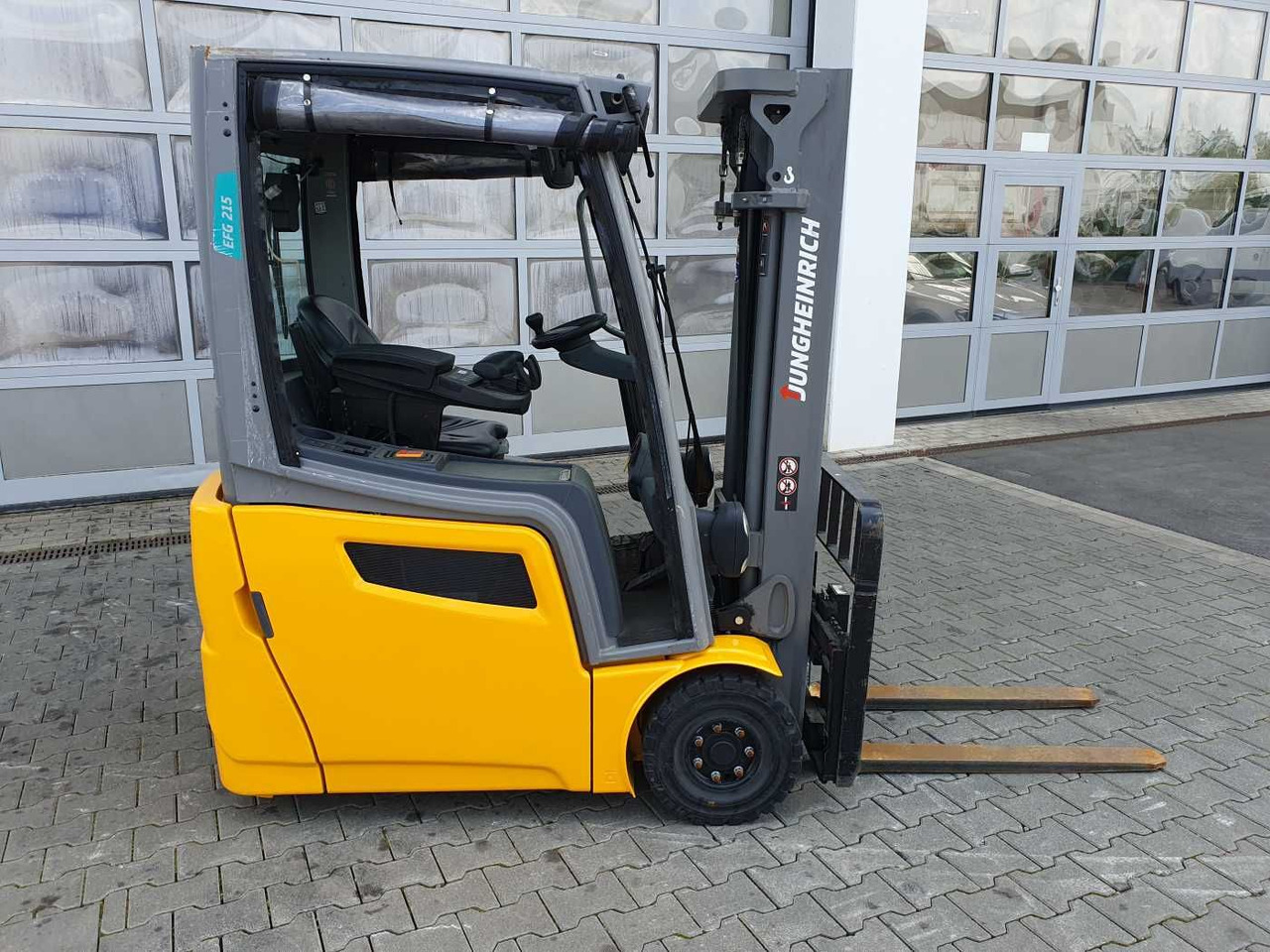Jungheinrich EFG 215 / Triplex: 4.25m! / nur 3.439h! / 2022 - מלגזה חשמלית: תמונה 3 Jungheinrich EFG 215 / Triplex: 4.25m! / nur 3.439h! / 2022 - מלגזה חשמלית: תמונה 3