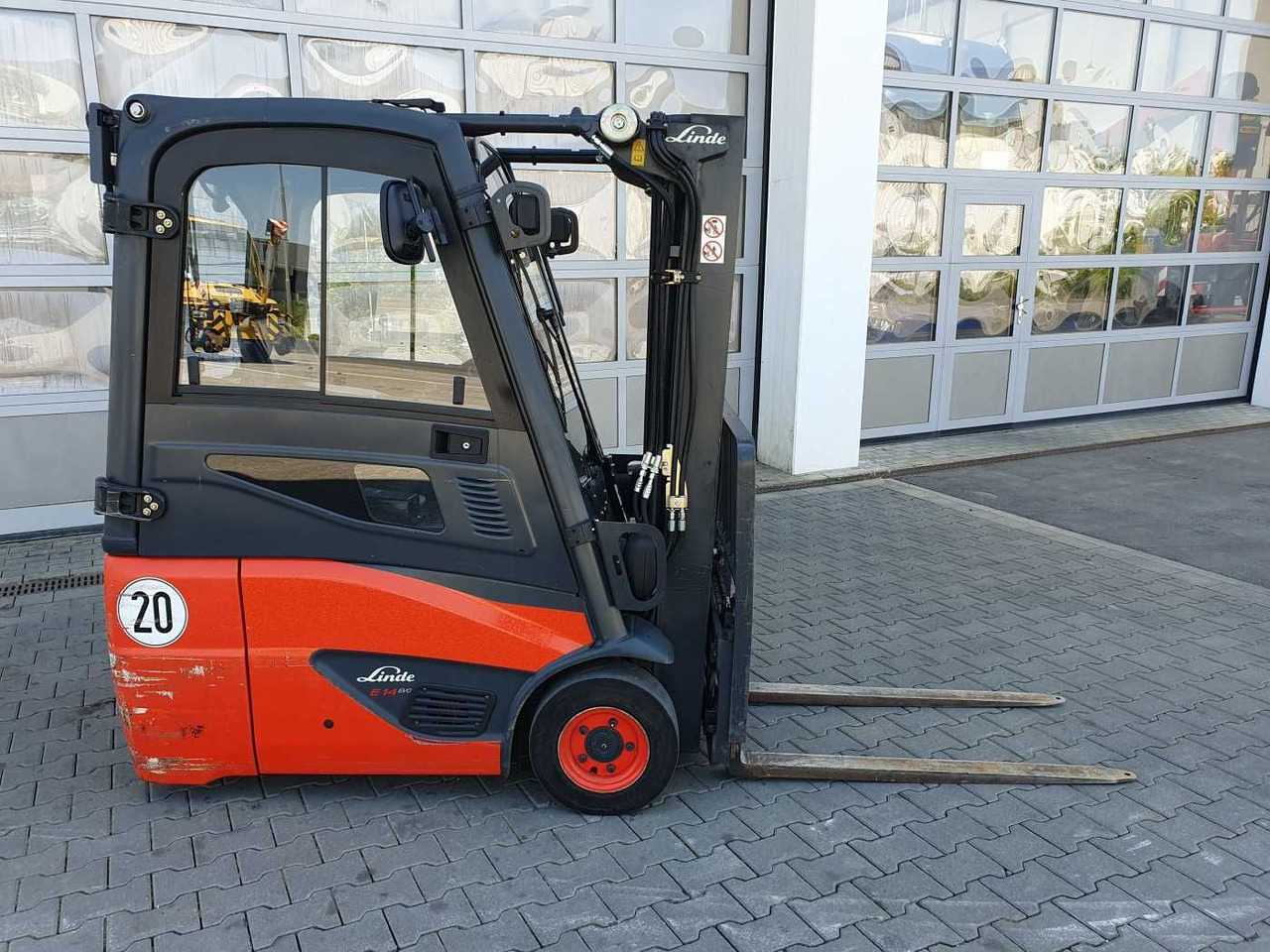 Linde E14 - 01 / Triplex: 4.10m! / SS / nur 2.899h! - מלגזה חשמלית: תמונה 2 Linde E14 - 01 / Triplex: 4.10m! / SS / nur 2.899h! - מלגזה חשמלית: תמונה 2