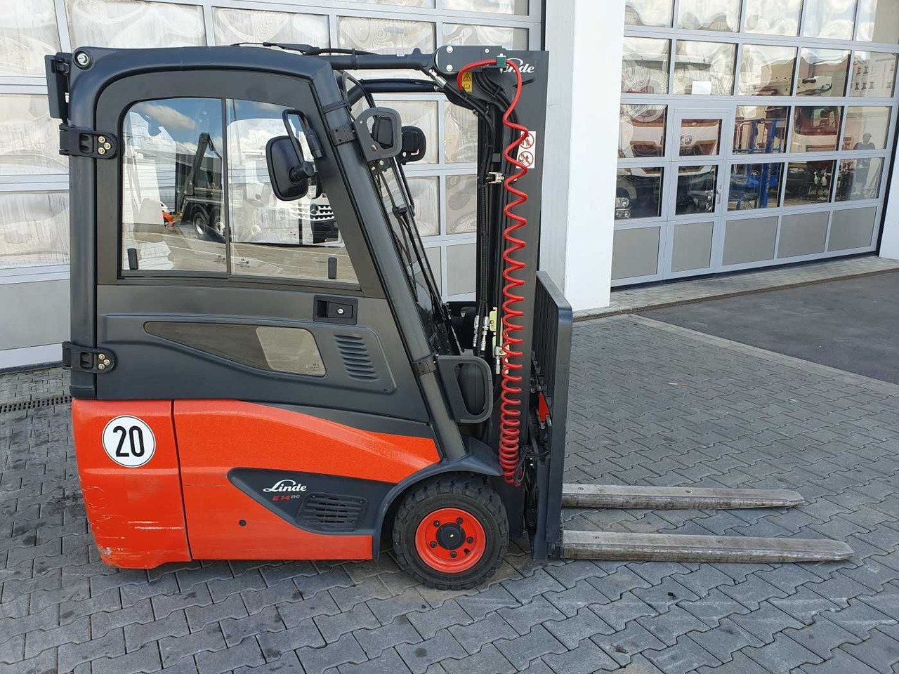 Linde E14 - 02 / Triplex: 4.00m! / SS / 855h! / 2021 - מלגזה חשמלית: תמונה 2 Linde E14 - 02 / Triplex: 4.00m! / SS / 855h! / 2021 - מלגזה חשמלית: תמונה 2