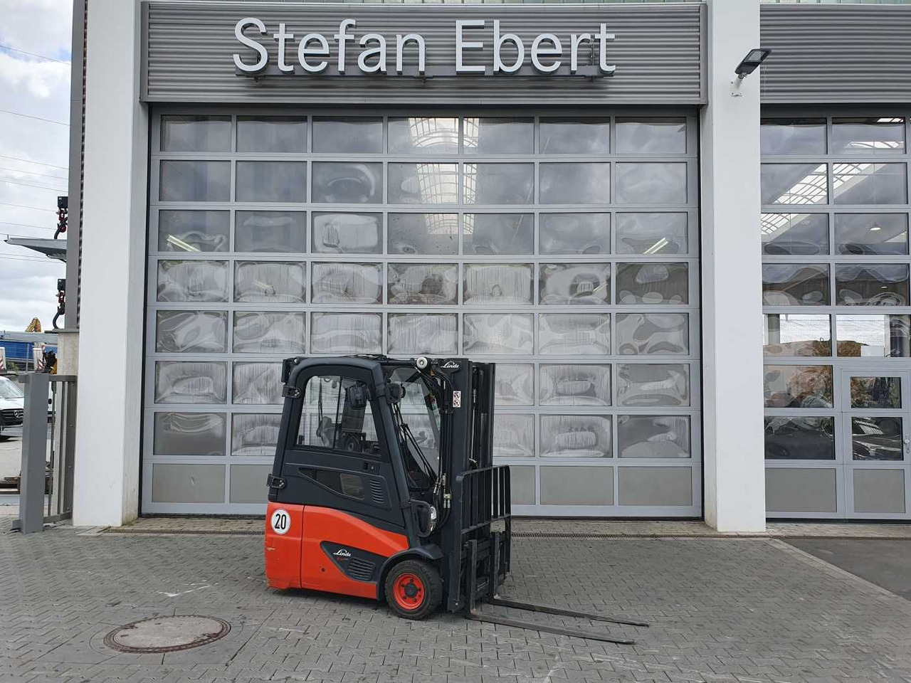 Linde E14 - 02 / Triplex: 4.00m! / SS / nur 1.777h! - מלגזה חשמלית: תמונה 1 Linde E14 - 02 / Triplex: 4.00m! / SS / nur 1.777h! - מלגזה חשמלית: תמונה 1