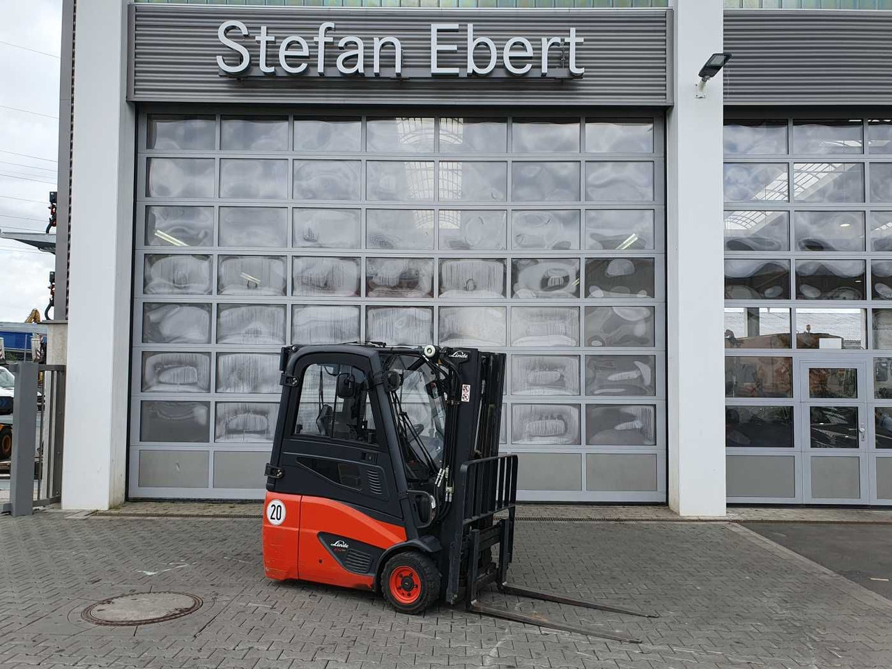 Linde E14 - 02 / Triplex: 4.00m! / SS / nur 2.119h! - מלגזה חשמלית: תמונה 1 Linde E14 - 02 / Triplex: 4.00m! / SS / nur 2.119h! - מלגזה חשמלית: תמונה 1