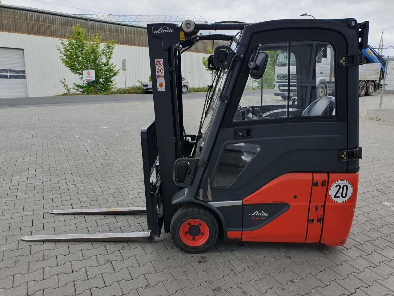 מלגזה חשמלית Linde E14 - 02 / Triplex: 4.00m! / SS / nur 2.119h!: תמונה 6