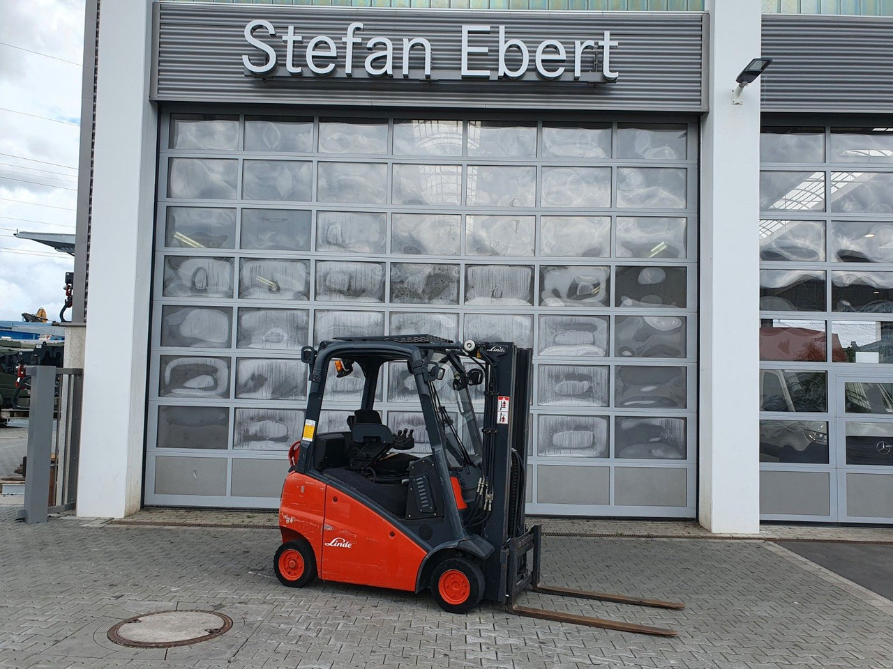 Linde H16 T-01 / 4,6m / nur: 3.260h / Gas / SS - מלגזה: תמונה 1 Linde H16 T-01 / 4,6m / nur: 3.260h / Gas / SS - מלגזה: תמונה 1