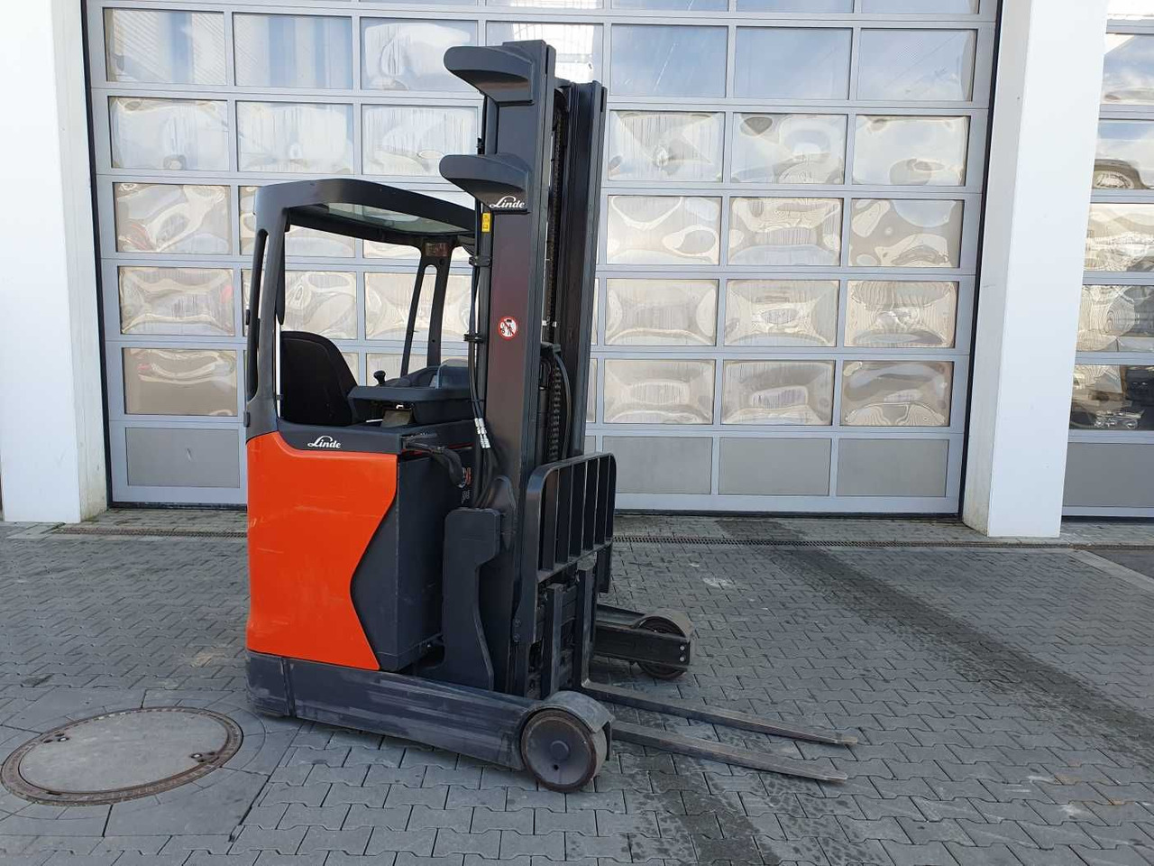 Linde R12B-01 / nur 2.394h! / Hubhöhe: 6m / 2015 - משאית הגעה: תמונה 2 Linde R12B-01 / nur 2.394h! / Hubhöhe: 6m / 2015 - משאית הגעה: תמונה 2