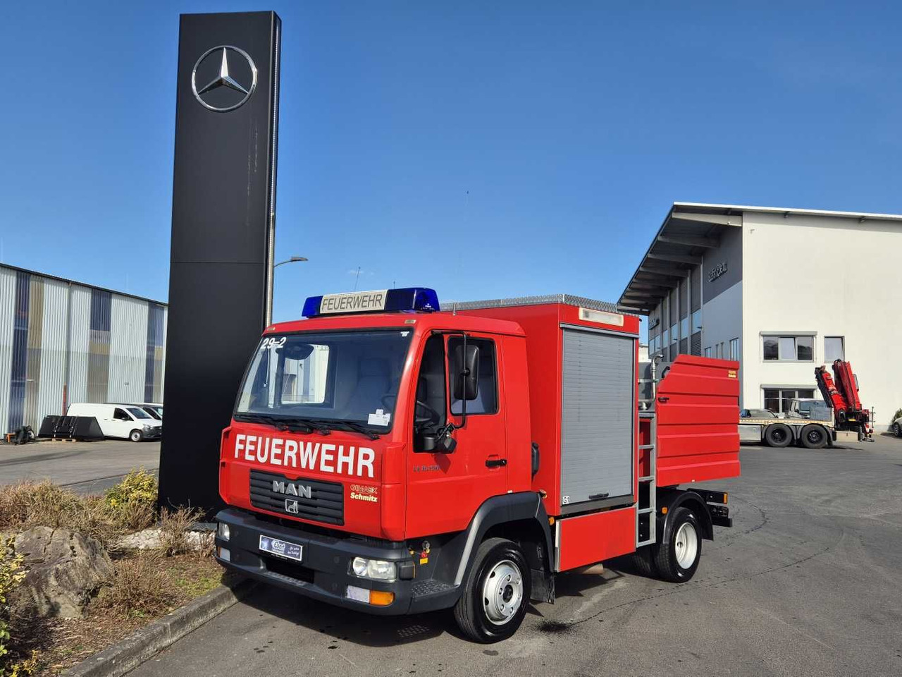 MAN LE 8.150 Schaumlöschfahrzeug Schmitz SLF25/25 - משאית: תמונה 1 MAN LE 8.150 Schaumlöschfahrzeug Schmitz SLF25/25 - משאית: תמונה 1