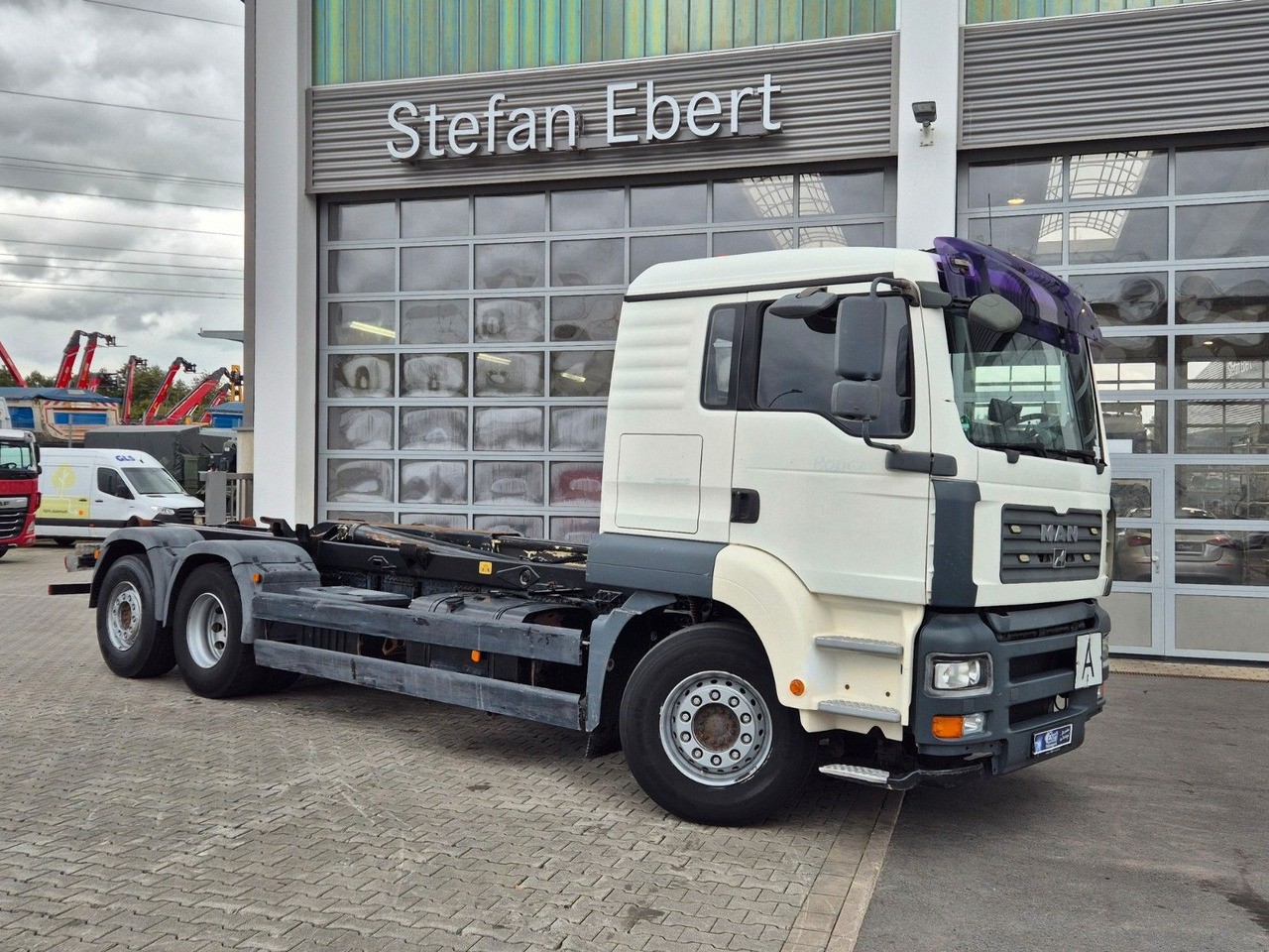 MAN TGA 26.440 6x2-2 BL Meiller RK 20.70 Bett - משאית הרמת וו: תמונה 5 MAN TGA 26.440 6x2-2 BL Meiller RK 20.70 Bett - משאית הרמת וו: תמונה 5