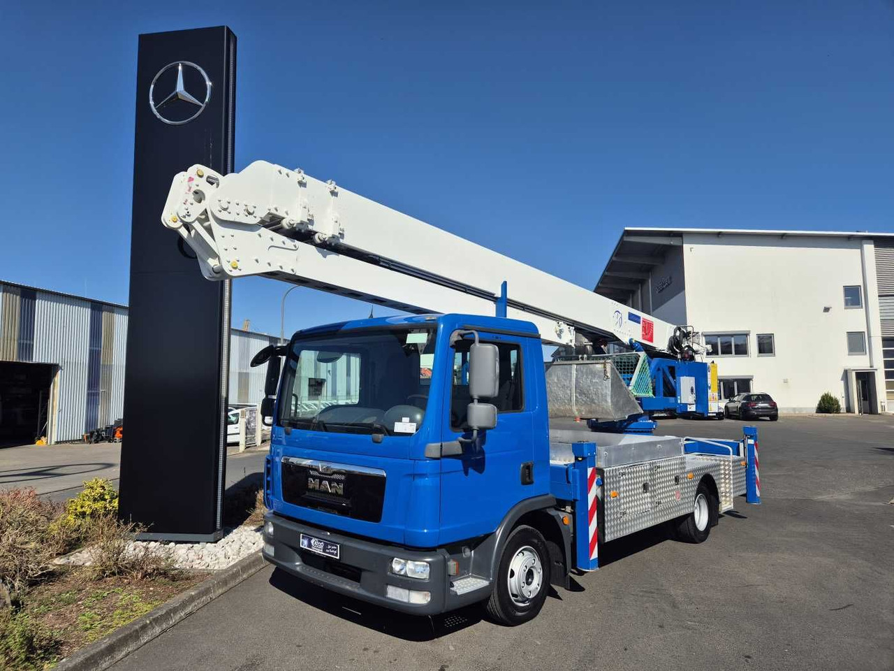 MAN TGL 8.150 Dachdeckerkran Klaas K25-30 TSP Funk - משאית מנוף: תמונה 3 MAN TGL 8.150 Dachdeckerkran Klaas K25-30 TSP Funk - משאית מנוף: תמונה 3