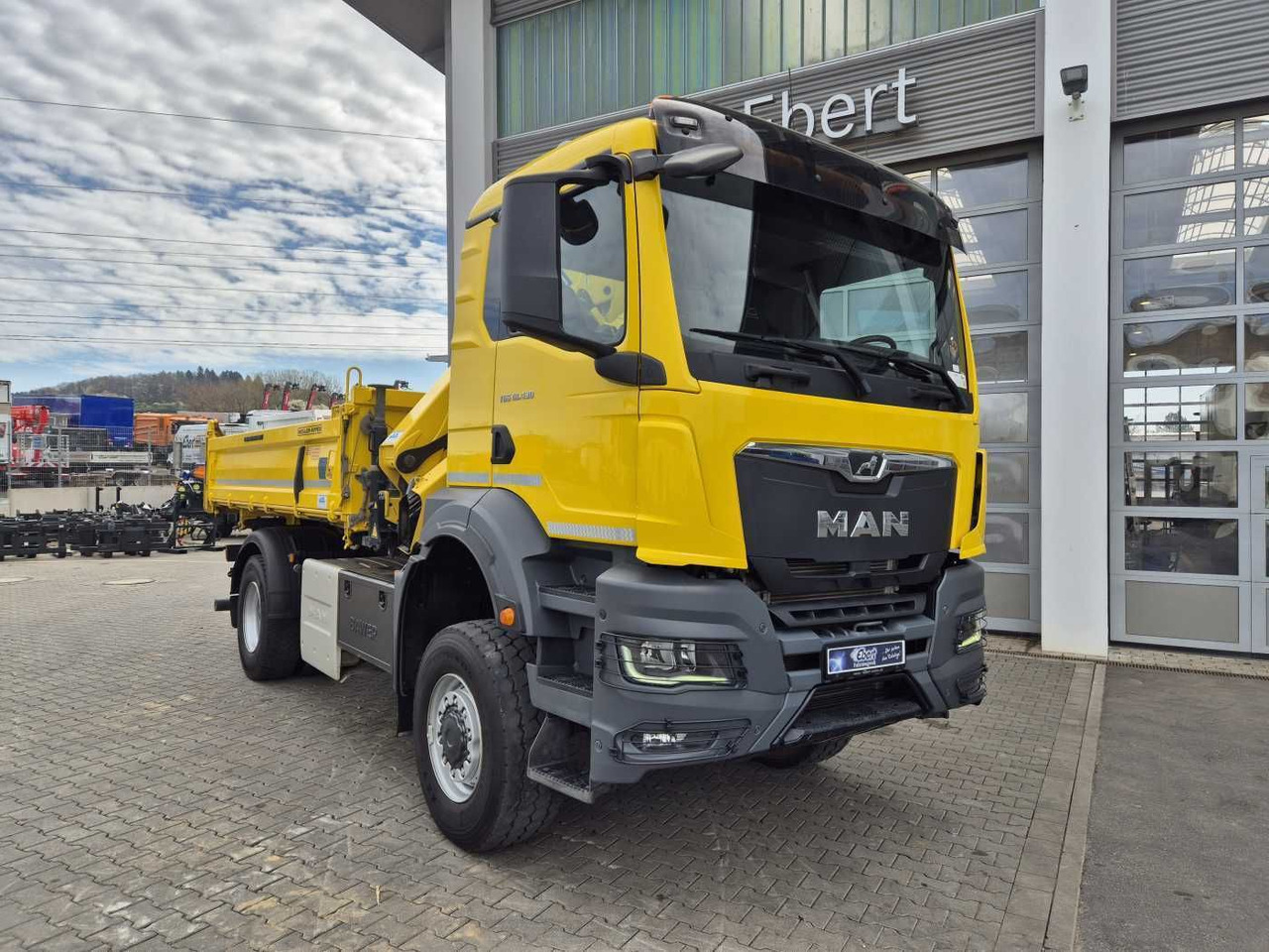 MAN TGS 18.430 4x4 BL Kran HMF 1130K-RCS Funk AHK - משאית מנוף: תמונה 3 MAN TGS 18.430 4x4 BL Kran HMF 1130K-RCS Funk AHK - משאית מנוף: תמונה 3