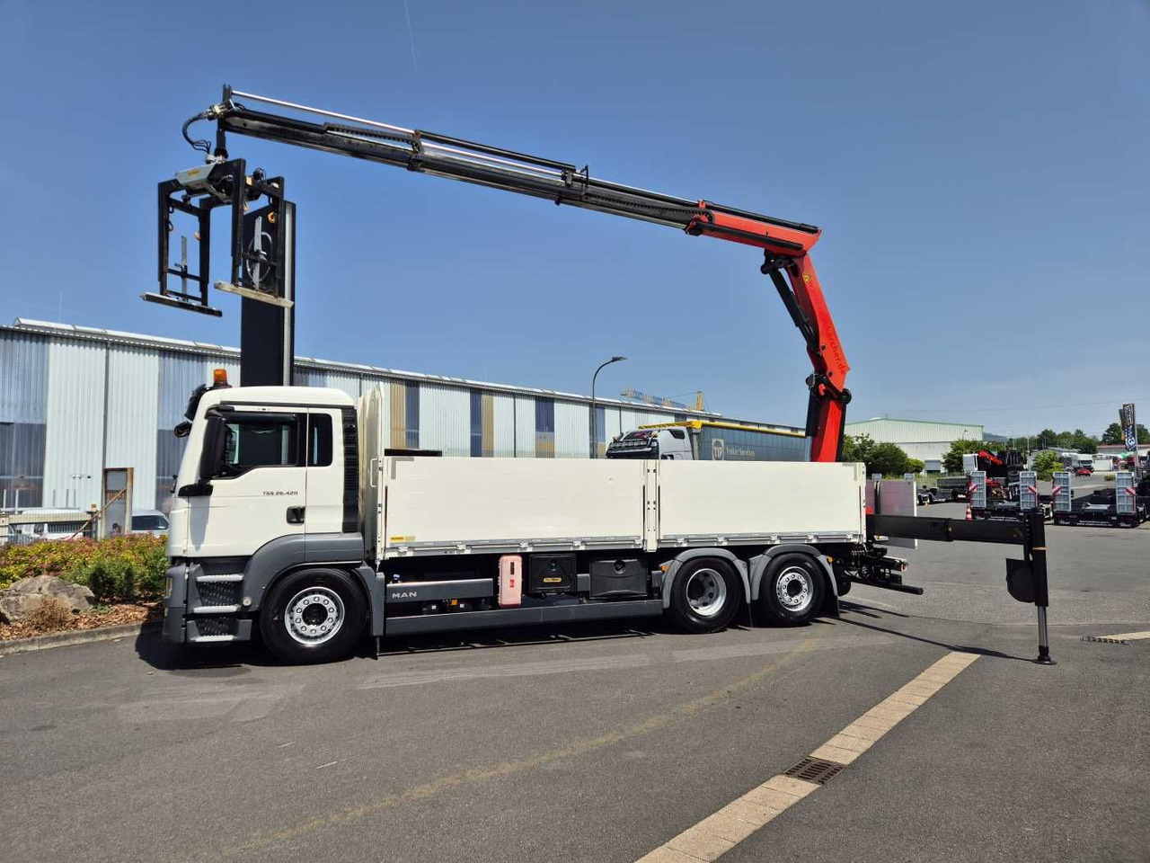 MAN TGS 26.420 6x2-4 LL Palfinger PK 22002-EH B Funk - משאית מנוף: תמונה 4 MAN TGS 26.420 6x2-4 LL Palfinger PK 22002-EH B Funk - משאית מנוף: תמונה 4