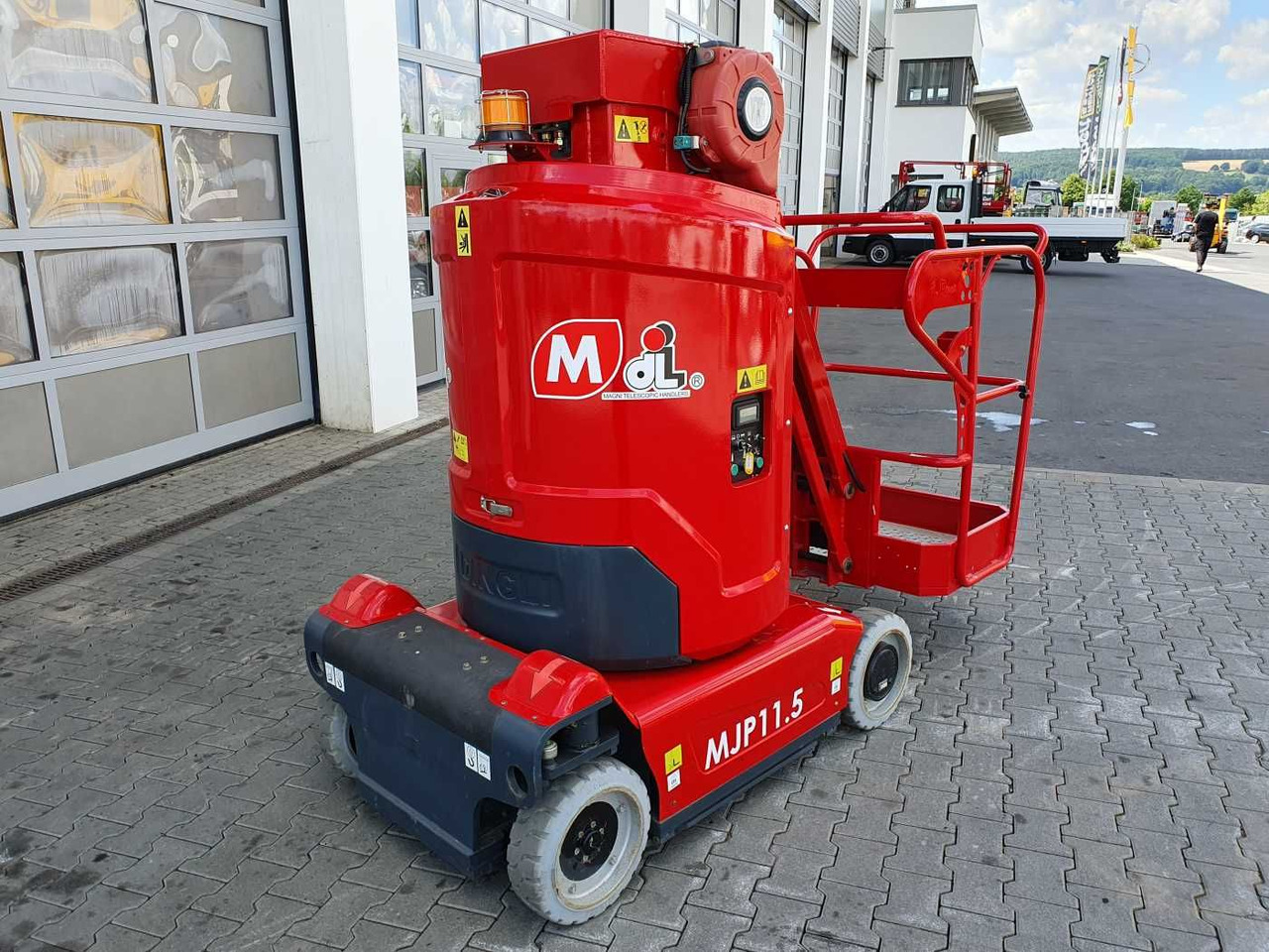 Magni MJP11.5 / Mastbühne / 11,2m! / nur 49h! - פלטפורמה אווירית מותקנת על משאית: תמונה 3 Magni MJP11.5 / Mastbühne / 11,2m! / nur 49h! - פלטפורמה אווירית מותקנת על משאית: תמונה 3