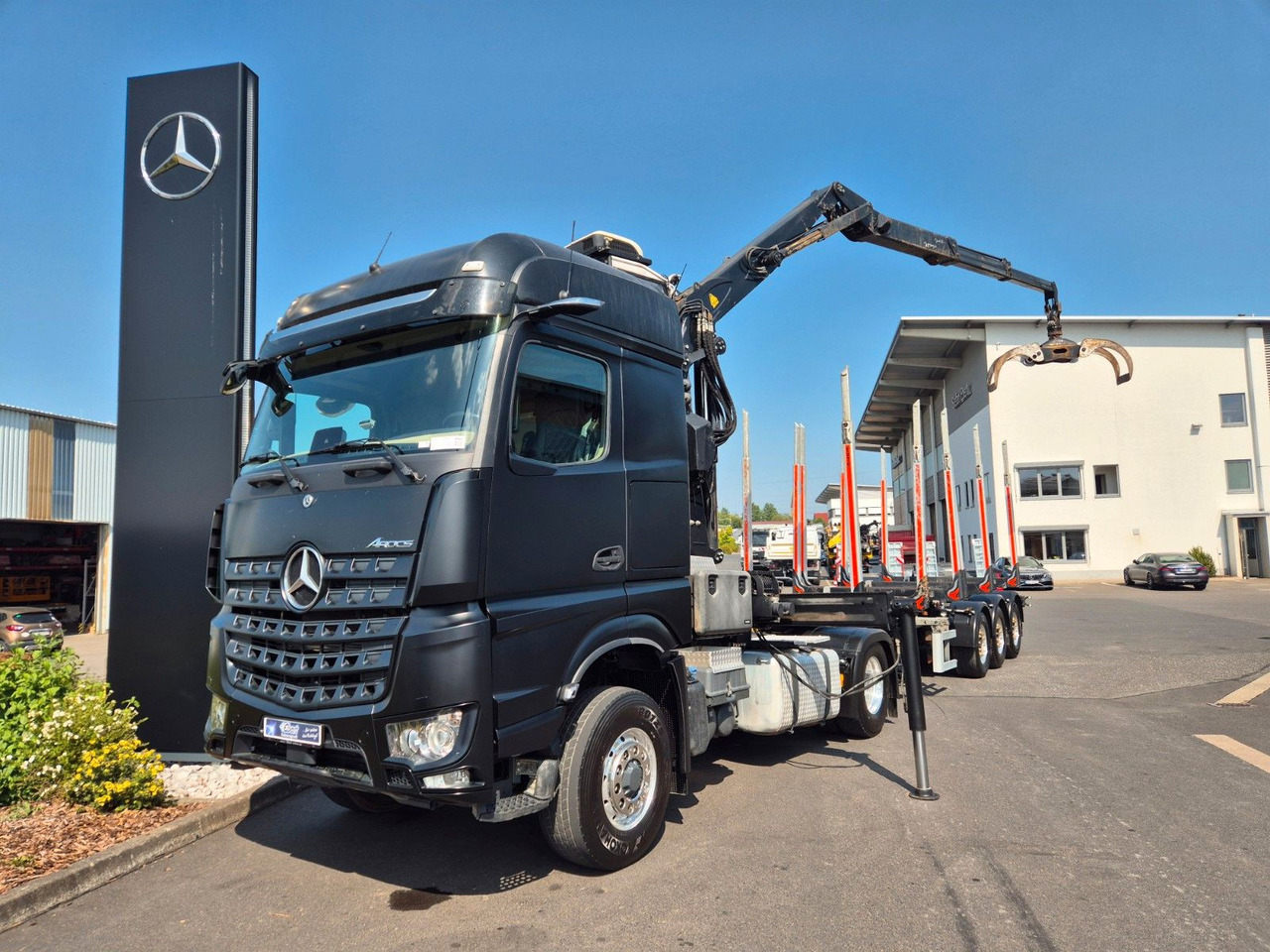 Mercedes-Benz Arocs 1853 LS 4x4 HAD Palfinger Q170Z96+Doll H3L - משאית עץ, משאית מנוף: תמונה 1 Mercedes-Benz Arocs 1853 LS 4x4 HAD Palfinger Q170Z96+Doll H3L - משאית עץ, משאית מנוף: תמונה 1