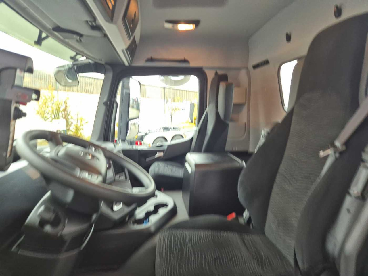 מזהיר Mercedes-Benz Arocs 2543 L 6x2/4 Hiab TS 2018 TAZ Funk: תמונה 12