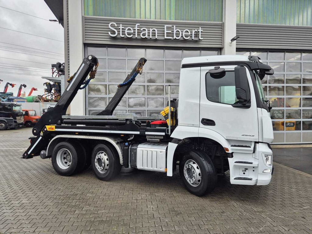 Mercedes-Benz Arocs 2543 L 6x2/4 Hiab TS 2018 TAZ Funk - משאית דילוג העמסה: תמונה 4 Mercedes-Benz Arocs 2543 L 6x2/4 Hiab TS 2018 TAZ Funk - משאית דילוג העמסה: תמונה 4