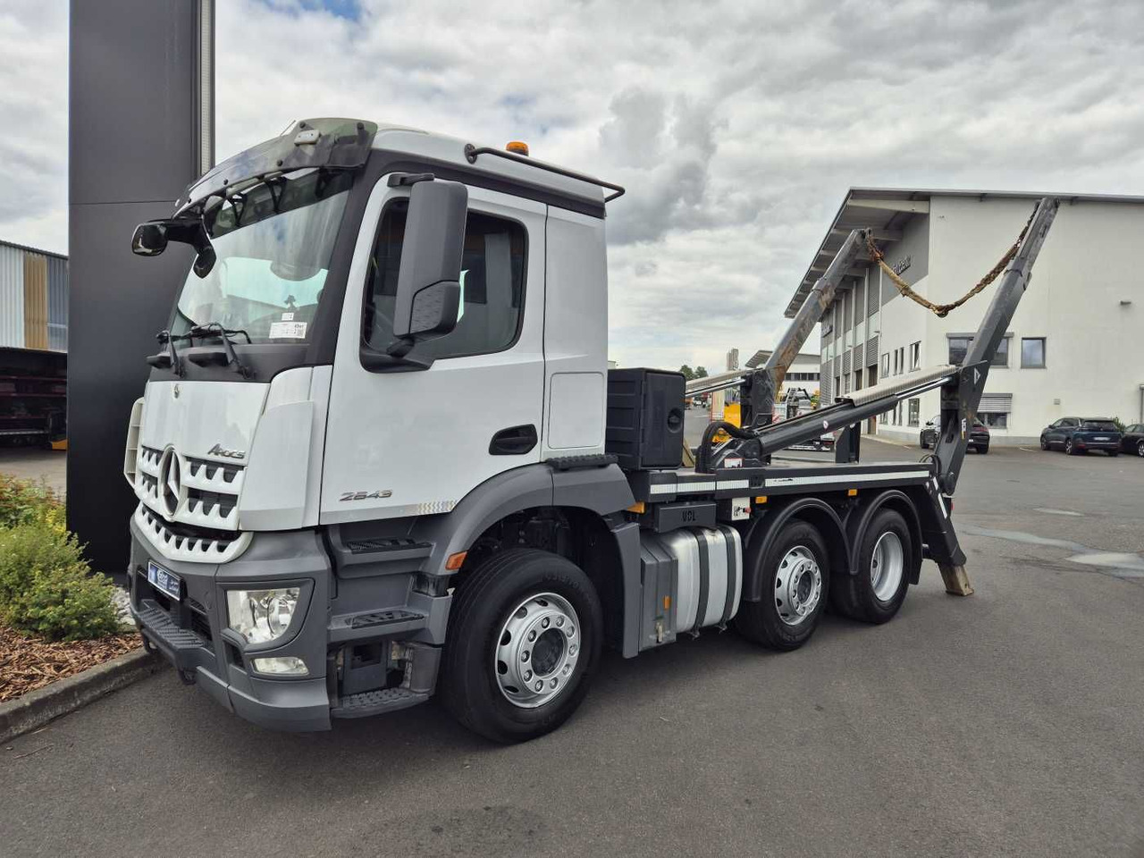 Mercedes-Benz Arocs 2643 L 6x2/4 VDL AHK Funk Vorlaufachse - מזהיר: תמונה 2 Mercedes-Benz Arocs 2643 L 6x2/4 VDL AHK Funk Vorlaufachse - מזהיר: תמונה 2