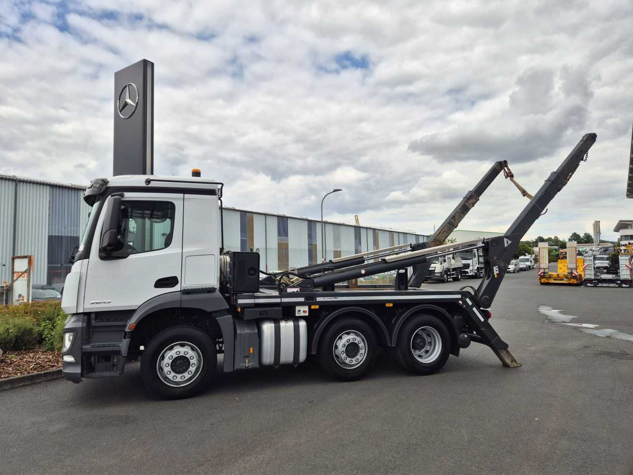 Mercedes-Benz Arocs 2643 L 6x2/4 VDL AHK Funk Vorlaufachse - מזהיר: תמונה 4 Mercedes-Benz Arocs 2643 L 6x2/4 VDL AHK Funk Vorlaufachse - מזהיר: תמונה 4