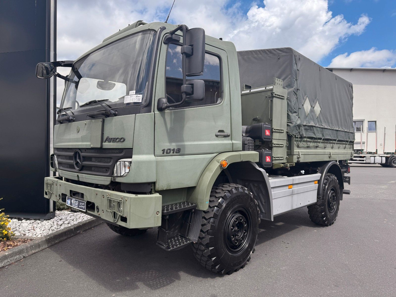 Mercedes-Benz Atego 1018 A 4x4 Singlebereifung 7 Stück vorh. - משאית צד נופל/ שטוחה: תמונה 2 Mercedes-Benz Atego 1018 A 4x4 Singlebereifung 7 Stück vorh. - משאית צד נופל/ שטוחה: תמונה 2