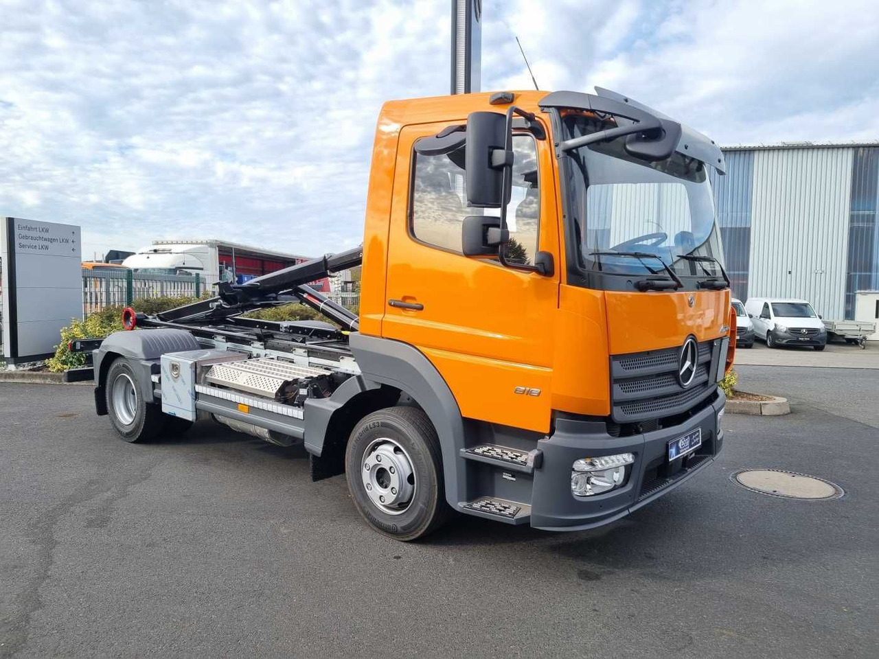 Mercedes-Benz Atego 818 K 4x2 HIAB XR5S3650 AHK Klima - משאית הרמת וו: תמונה 5 Mercedes-Benz Atego 818 K 4x2 HIAB XR5S3650 AHK Klima - משאית הרמת וו: תמונה 5