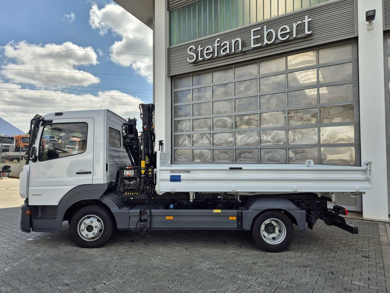 Mercedes-Benz Atego 823 KK Kipper+Kran+Funk+Greifersteuerung - כלי רכב מסחרי מזהיר: תמונה 4 Mercedes-Benz Atego 823 KK Kipper+Kran+Funk+Greifersteuerung - כלי רכב מסחרי מזהיר: תמונה 4