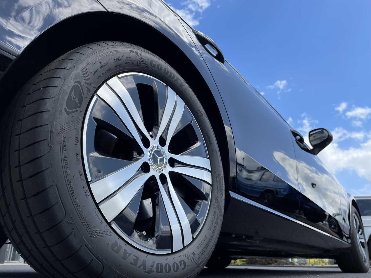 Mercedes-Benz C 180 9G Avantgarde Memory+Distr+ 360°+Keyless+L - סדאן: תמונה 5 Mercedes-Benz C 180 9G Avantgarde Memory+Distr+ 360°+Keyless+L - סדאן: תמונה 5