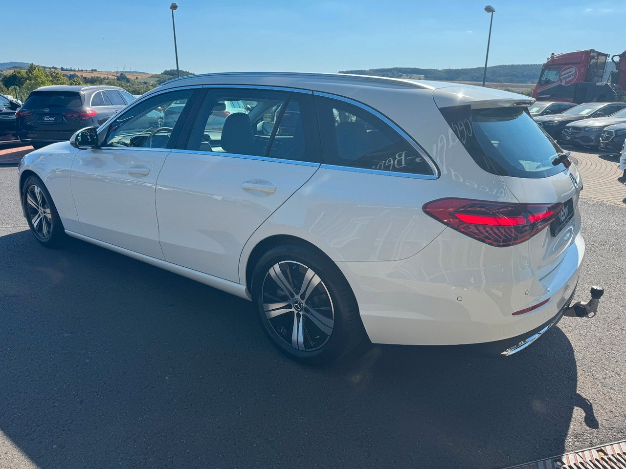 Mercedes-Benz C 180 T Avantgarde+AHK+Memory+Ambiente+TotW - רכב סטיישן: תמונה 3 Mercedes-Benz C 180 T Avantgarde+AHK+Memory+Ambiente+TotW - רכב סטיישן: תמונה 3