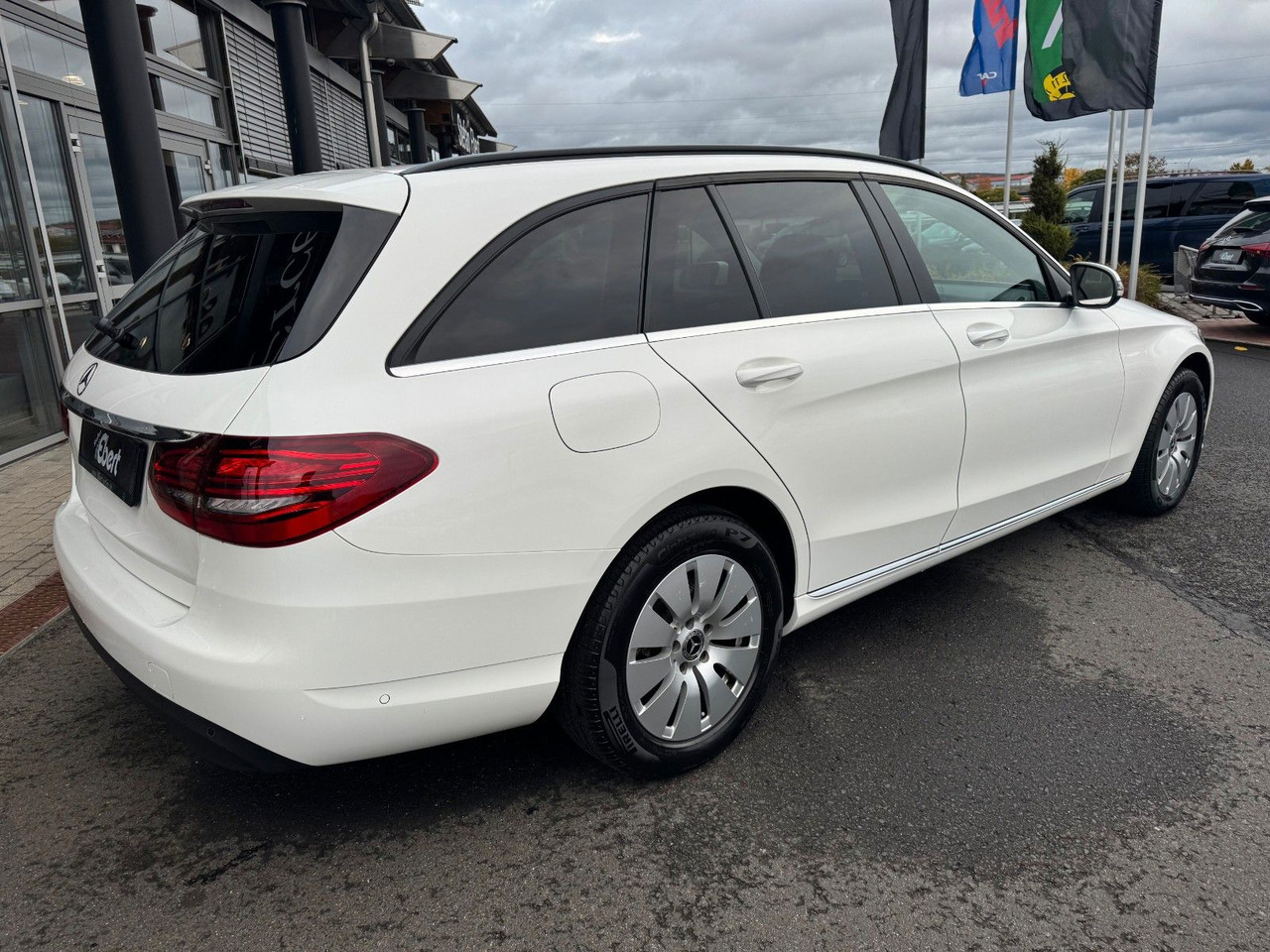 Mercedes-Benz C 180d T LED+RKamera+SHZ+DAB - רכב סטיישן: תמונה 4 Mercedes-Benz C 180d T LED+RKamera+SHZ+DAB - רכב סטיישן: תמונה 4