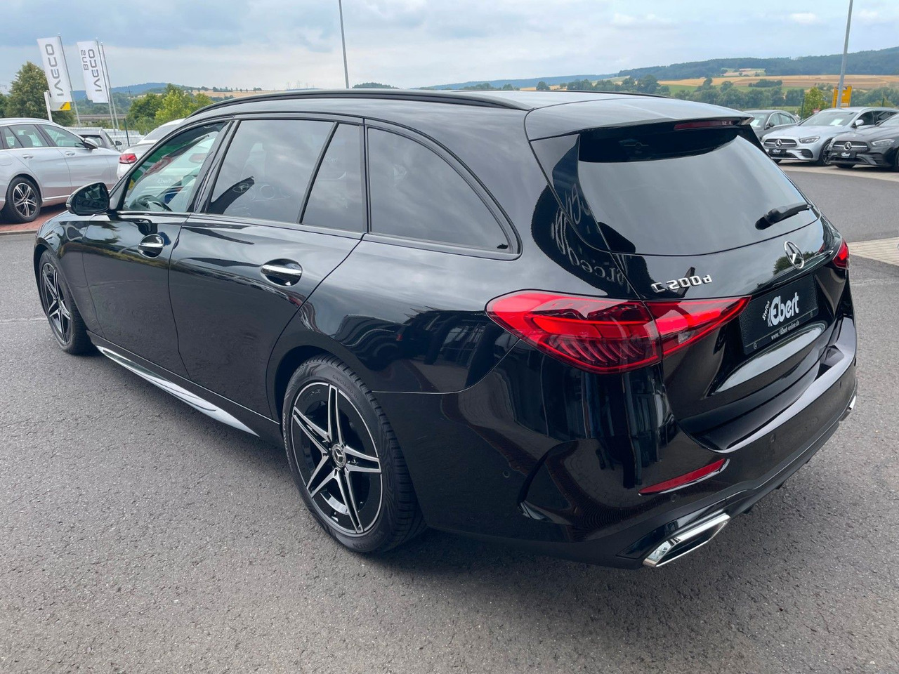 Mercedes-Benz C 200 d T AMG+Night+360°+Digital+Memory+Keyless - רכב סטיישן: תמונה 3 Mercedes-Benz C 200 d T AMG+Night+360°+Digital+Memory+Keyless - רכב סטיישן: תמונה 3