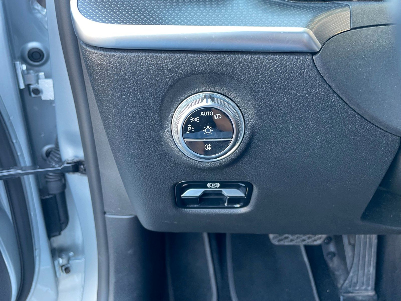 הַחכָּרָה  Mercedes-Benz C 220 d AVANTGARDE R-Kamera+Carplay+TotW+Ambient Mercedes-Benz C 220 d AVANTGARDE R-Kamera+Carplay+TotW+Ambient: תמונה 15