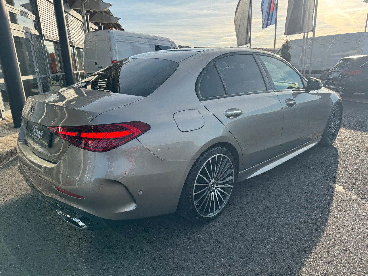 Mercedes-Benz C 300 AMG+Pano+Burmester+360+Digital+Memory - סדאן: תמונה 4 Mercedes-Benz C 300 AMG+Pano+Burmester+360+Digital+Memory - סדאן: תמונה 4