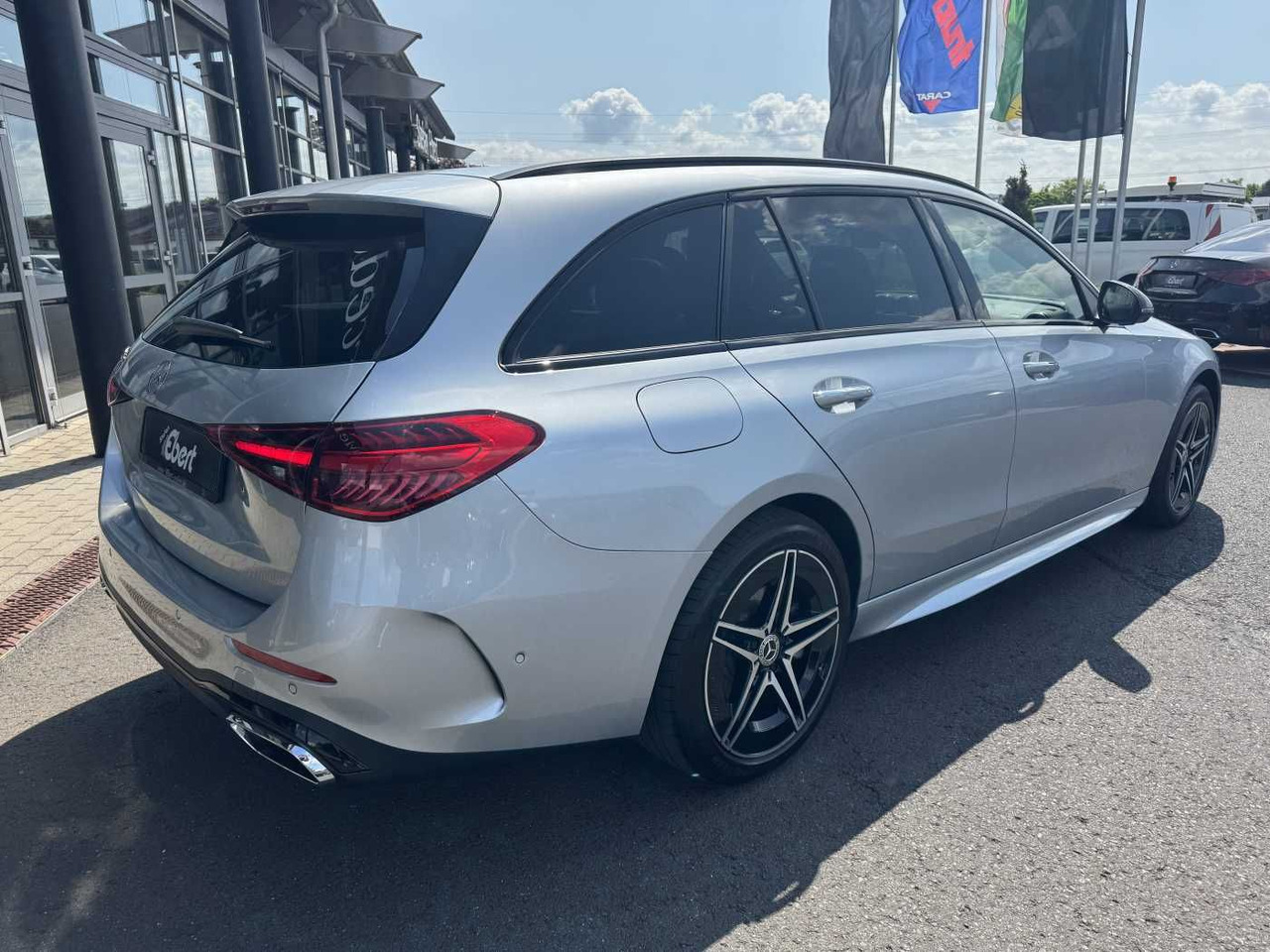 Mercedes-Benz C 300de AMG+Pano+Burm+HUD+360+Digital+VOLL - מכונית: תמונה 4 Mercedes-Benz C 300de AMG+Pano+Burm+HUD+360+Digital+VOLL - מכונית: תמונה 4