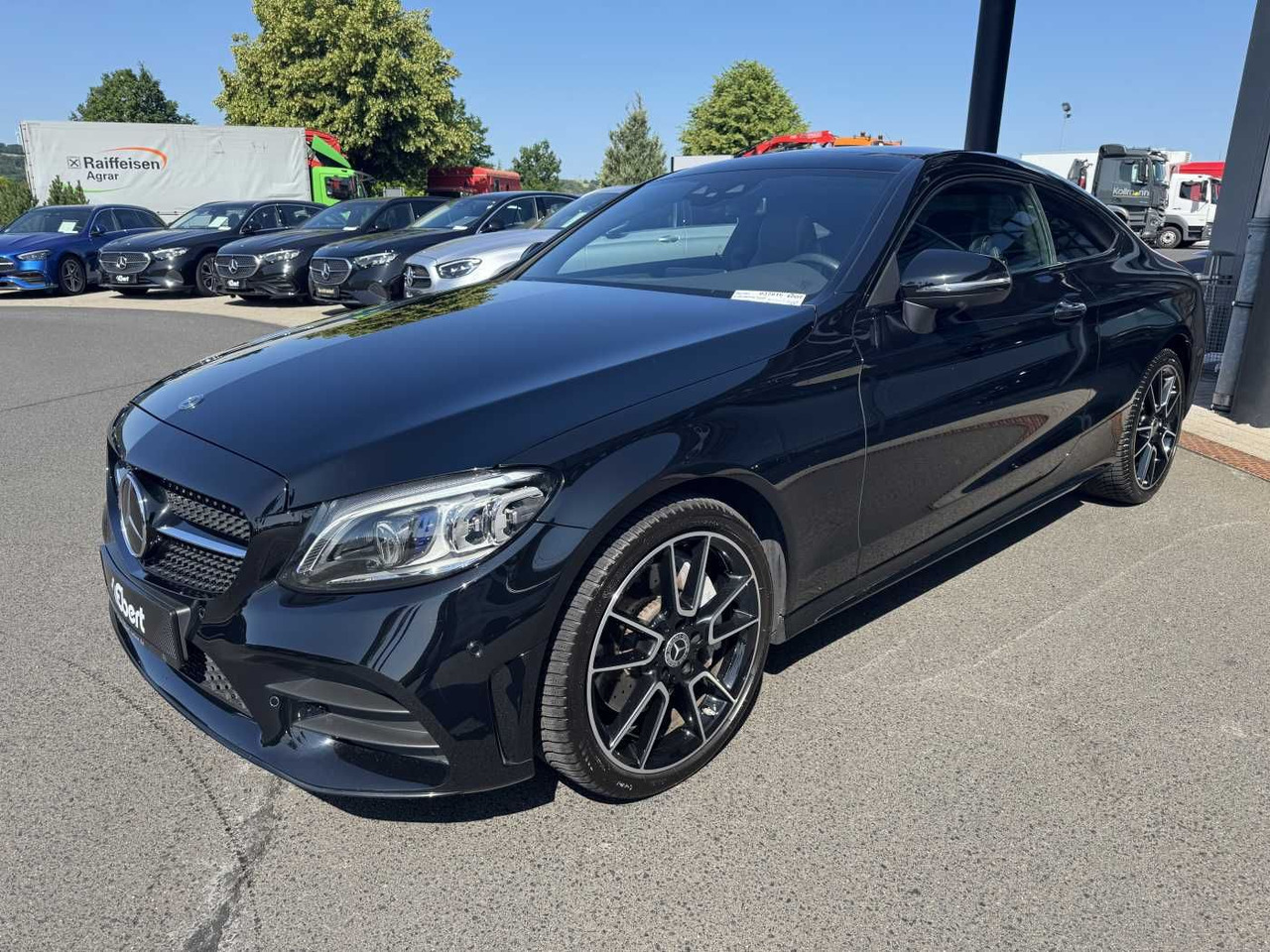 Mercedes-Benz C 400 4M AMG Coupe Pano+Burm+Distr+Memory+360 - מכונית: תמונה 2 Mercedes-Benz C 400 4M AMG Coupe Pano+Burm+Distr+Memory+360 - מכונית: תמונה 2