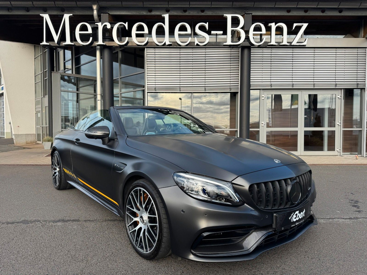 Mercedes-Benz C 63 AMG S Cabrio+FinalEdition+Keramik+Carbon+ - קבריולט: תמונה 2 Mercedes-Benz C 63 AMG S Cabrio+FinalEdition+Keramik+Carbon+ - קבריולט: תמונה 2