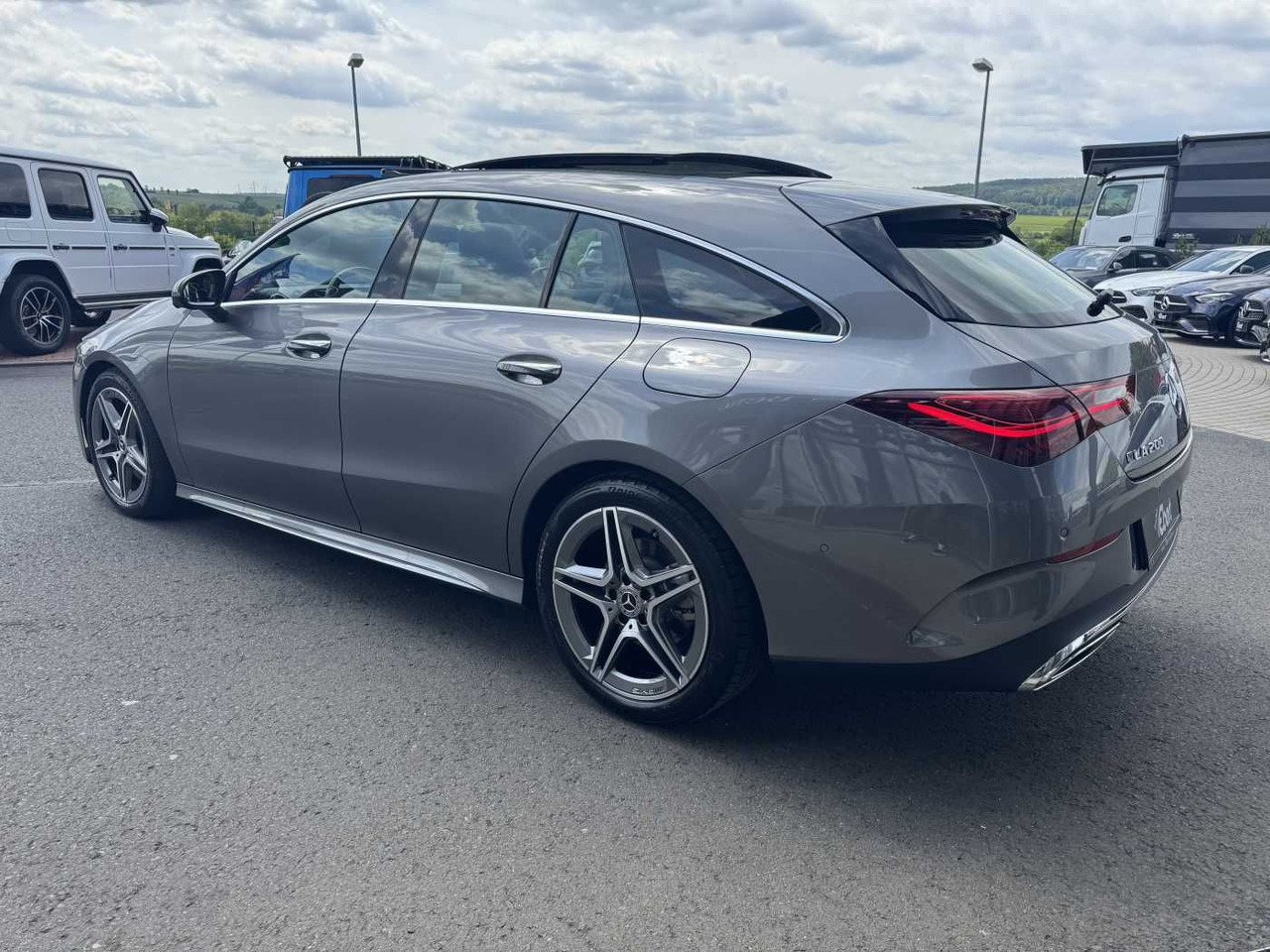 Mercedes-Benz CLA 200 AMG+Pano+MultiBeam+DistrPro+HUD+360 - מכונית: תמונה 3 Mercedes-Benz CLA 200 AMG+Pano+MultiBeam+DistrPro+HUD+360 - מכונית: תמונה 3