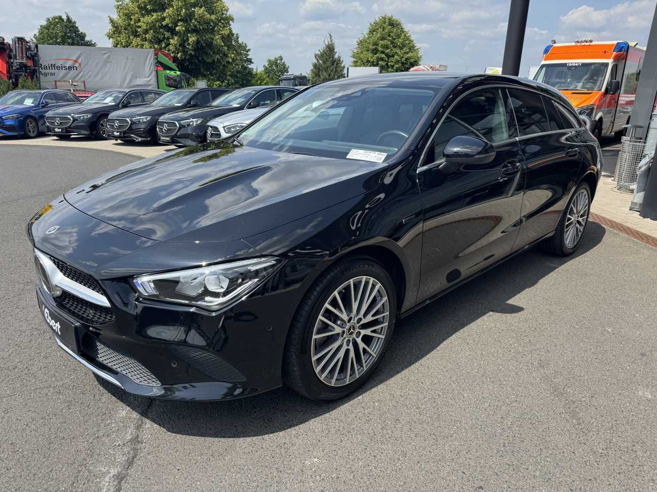 Mercedes-Benz CLA 250e Shooting Brake DistrPlus+RFK+Augment+LE - מכונית: תמונה 2 Mercedes-Benz CLA 250e Shooting Brake DistrPlus+RFK+Augment+LE - מכונית: תמונה 2