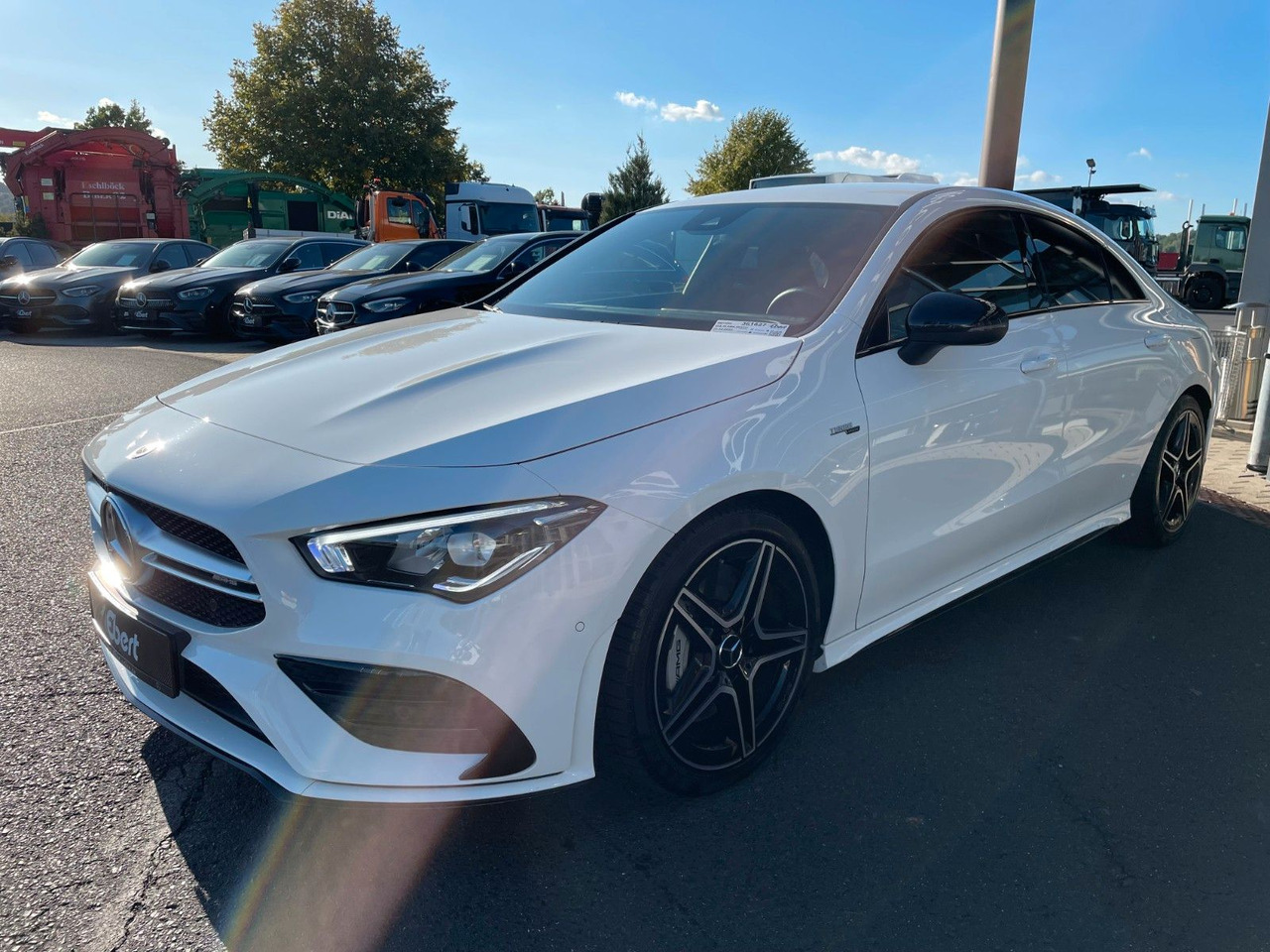 Mercedes-Benz CLA 35 AMG Aero+TotW+R-Kamera+Ambiente - רכב קופה: תמונה 2 Mercedes-Benz CLA 35 AMG Aero+TotW+R-Kamera+Ambiente - רכב קופה: תמונה 2