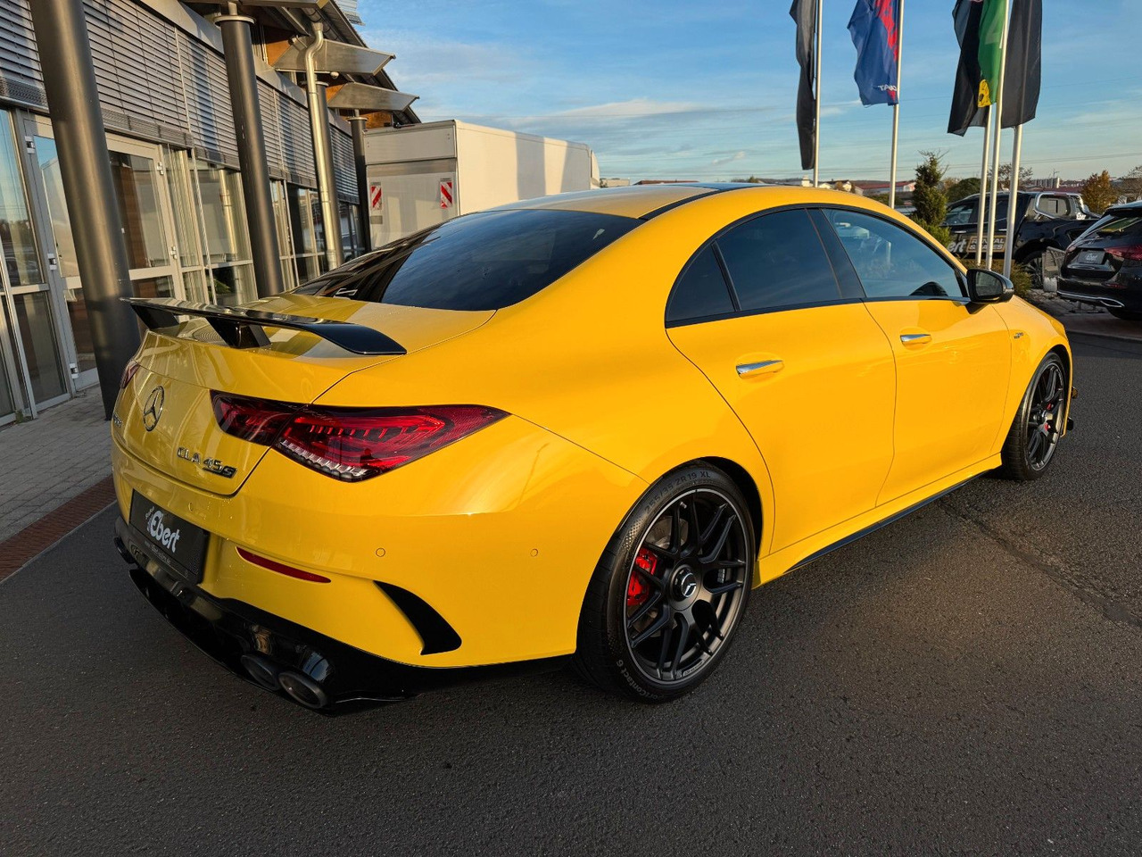 Mercedes-Benz CLA 45 AMG+Aerodynamic+Pano+Burm+Multikontur+ - רכב קופה: תמונה 4 Mercedes-Benz CLA 45 AMG+Aerodynamic+Pano+Burm+Multikontur+ - רכב קופה: תמונה 4