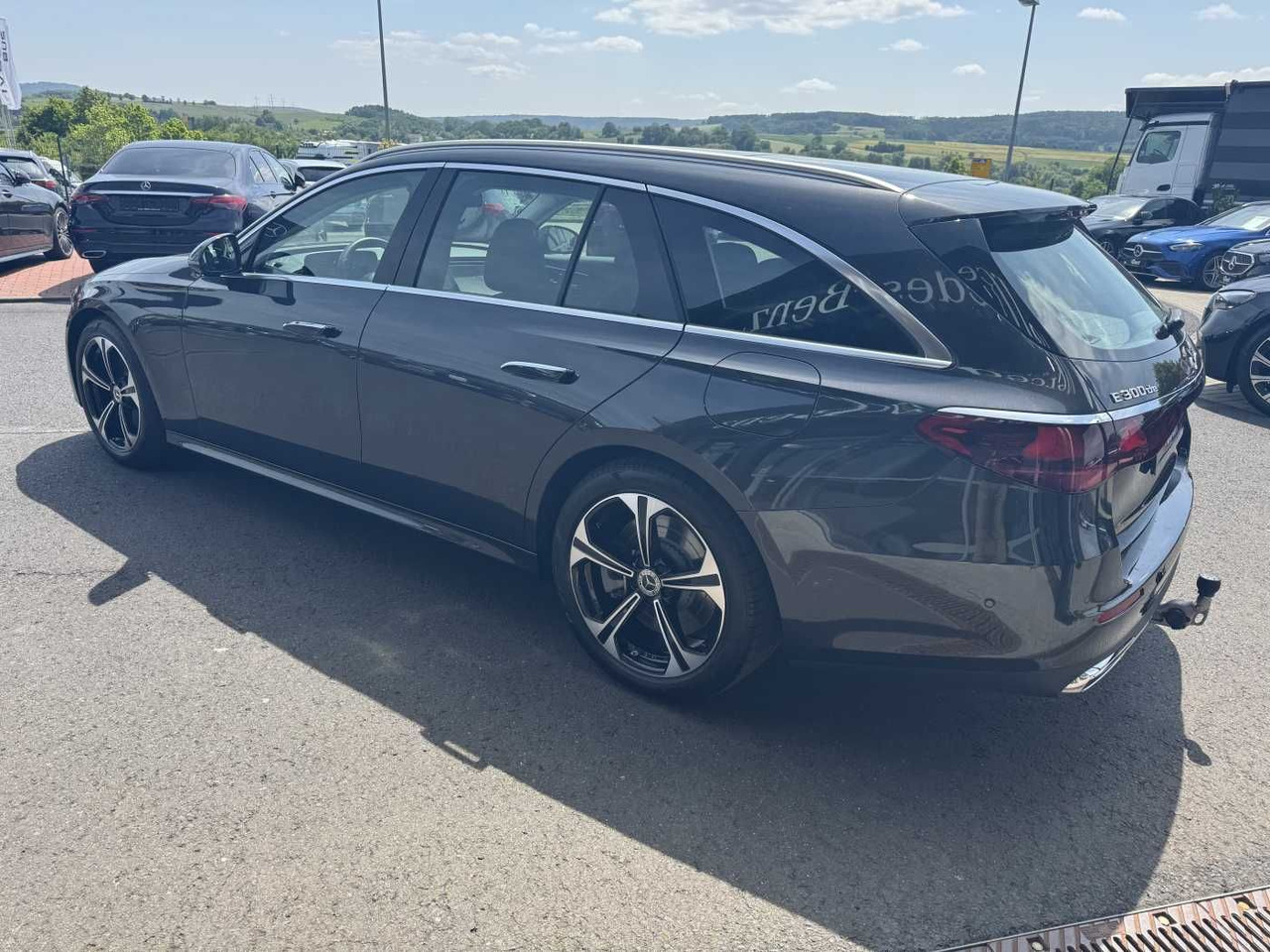 Mercedes-Benz E 300de T AVANTGARDE+AHK+Burm4D+Distr+Memory+360 - רכב סטיישן: תמונה 3 Mercedes-Benz E 300de T AVANTGARDE+AHK+Burm4D+Distr+Memory+360 - רכב סטיישן: תמונה 3
