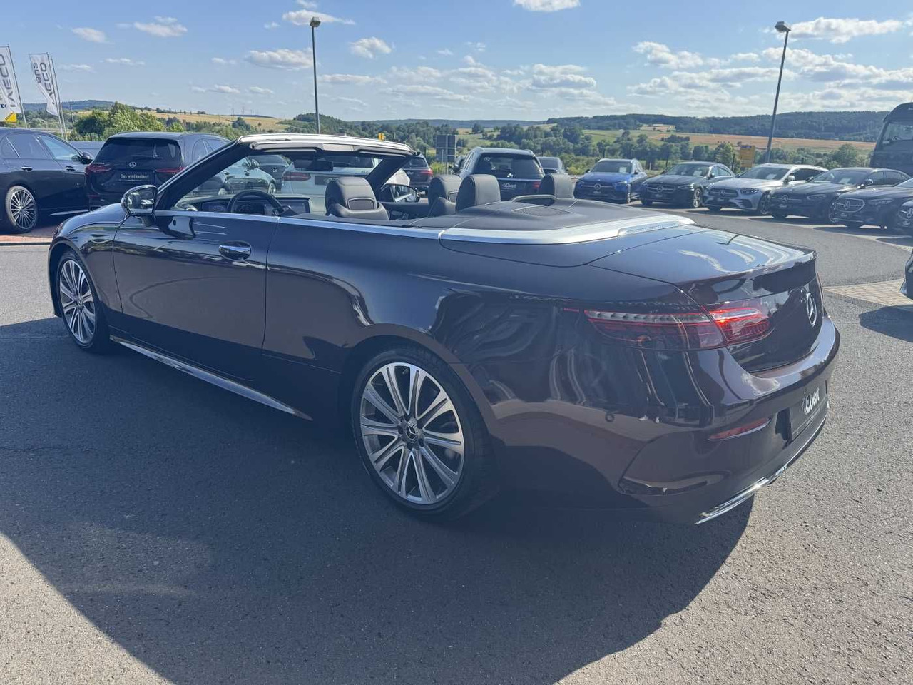 Mercedes-Benz E 400d Cabrio VOLL+AMG+Massage+Distr+Burm - מכונית: תמונה 3 Mercedes-Benz E 400d Cabrio VOLL+AMG+Massage+Distr+Burm - מכונית: תמונה 3