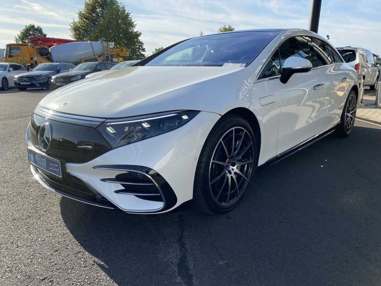 Mercedes-Benz EQS 450+ AMG+Premium+Burm+Pano+HUD +DigiLig+360° - מכונית: תמונה 2 Mercedes-Benz EQS 450+ AMG+Premium+Burm+Pano+HUD +DigiLig+360° - מכונית: תמונה 2