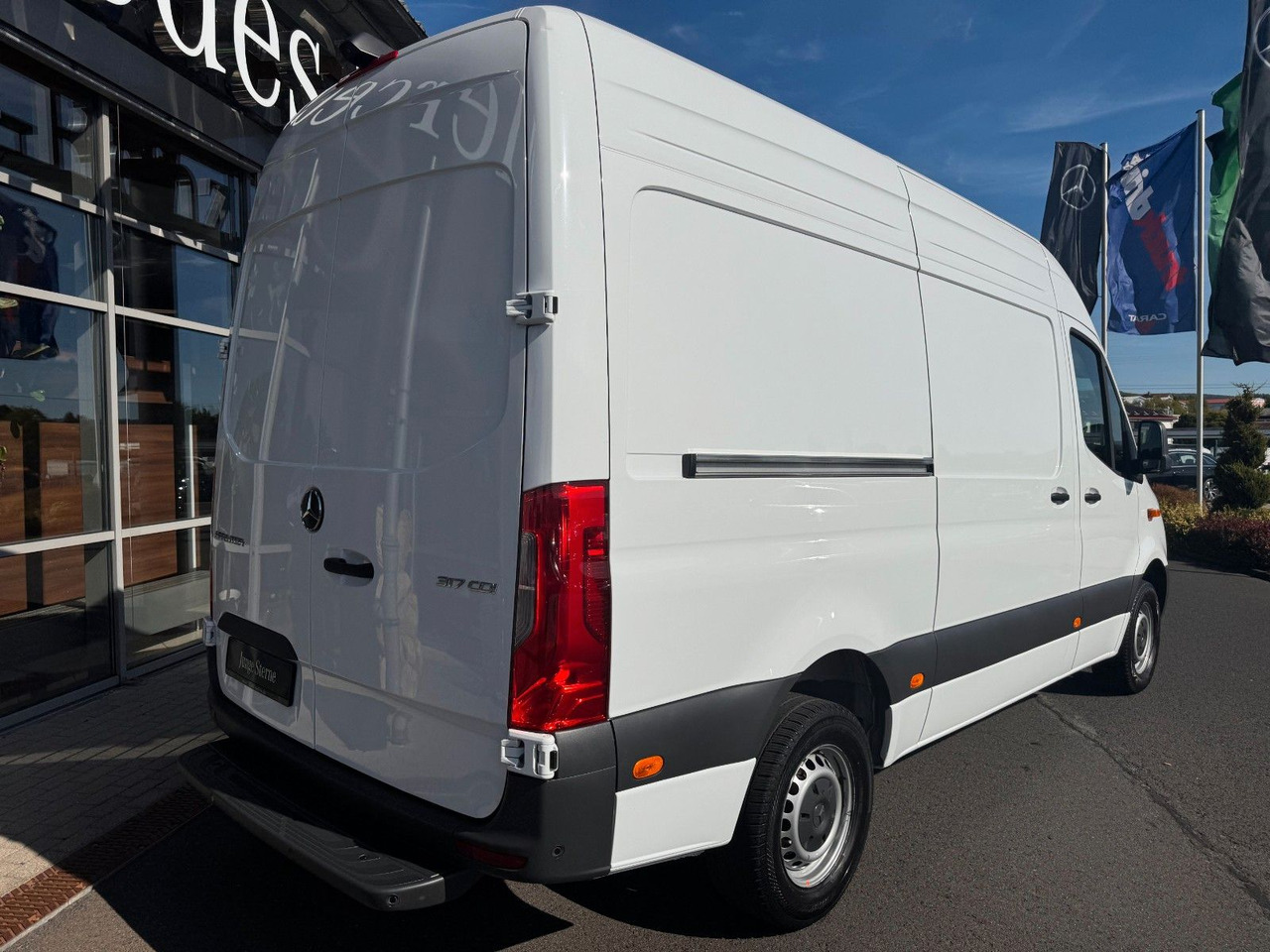 Mercedes-Benz Sprinter 317 CDI 3665 Klima 360 Schwing SHZ - כלי רכב מסחרי עם לוח: תמונה 4 Mercedes-Benz Sprinter 317 CDI 3665 Klima 360 Schwing SHZ - כלי רכב מסחרי עם לוח: תמונה 4