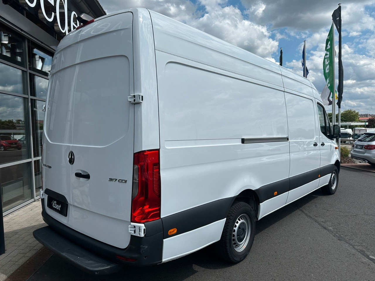 Mercedes-Benz Sprinter 317 CDI 4325 Klima Schwing 360 SHZ Temp - כלי רכב מסחרי עם לוח: תמונה 4 Mercedes-Benz Sprinter 317 CDI 4325 Klima Schwing 360 SHZ Temp - כלי רכב מסחרי עם לוח: תמונה 4